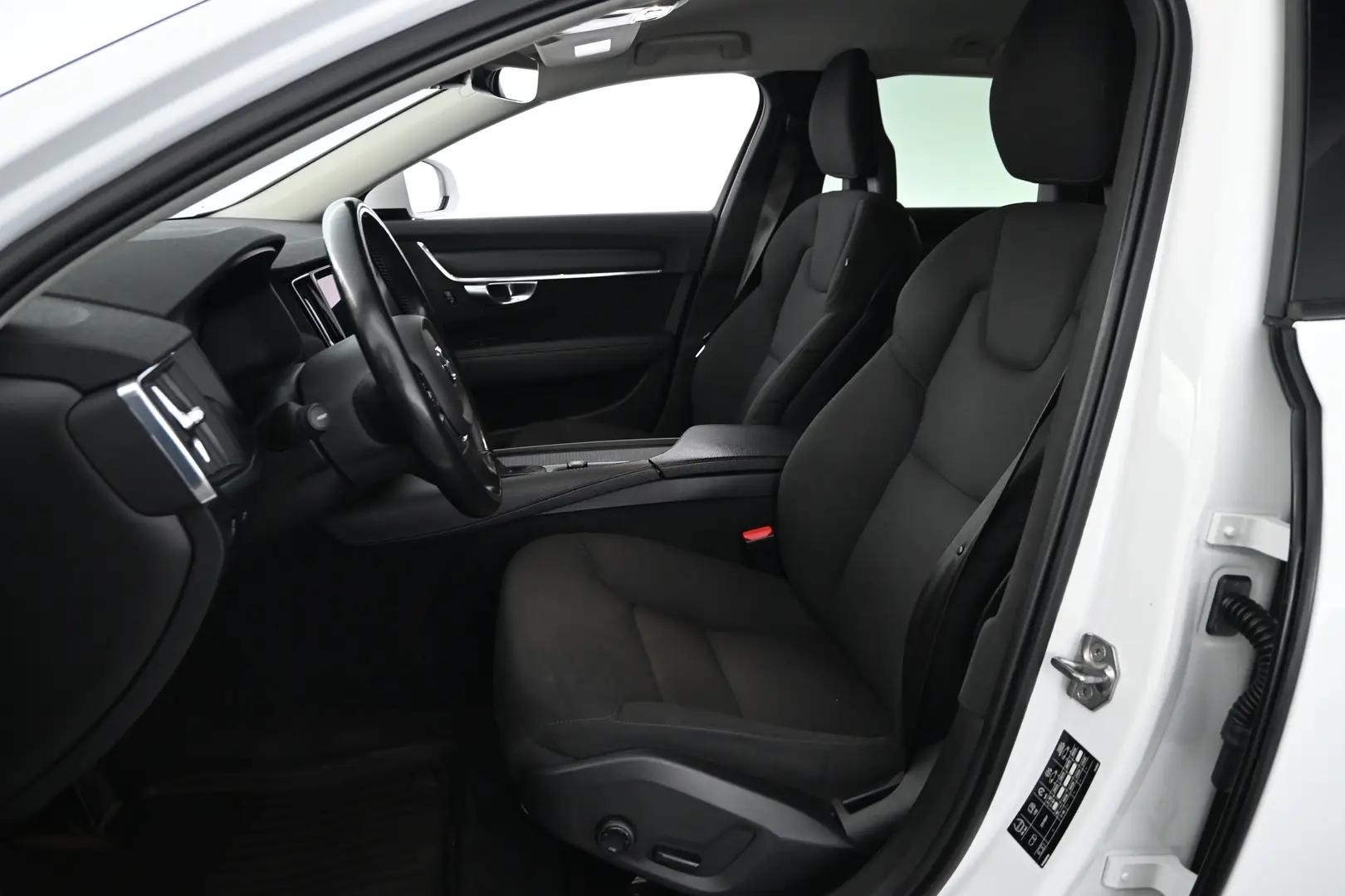 Car Image - 1lEqSXzGEwqiELnFJ6QOpJ
