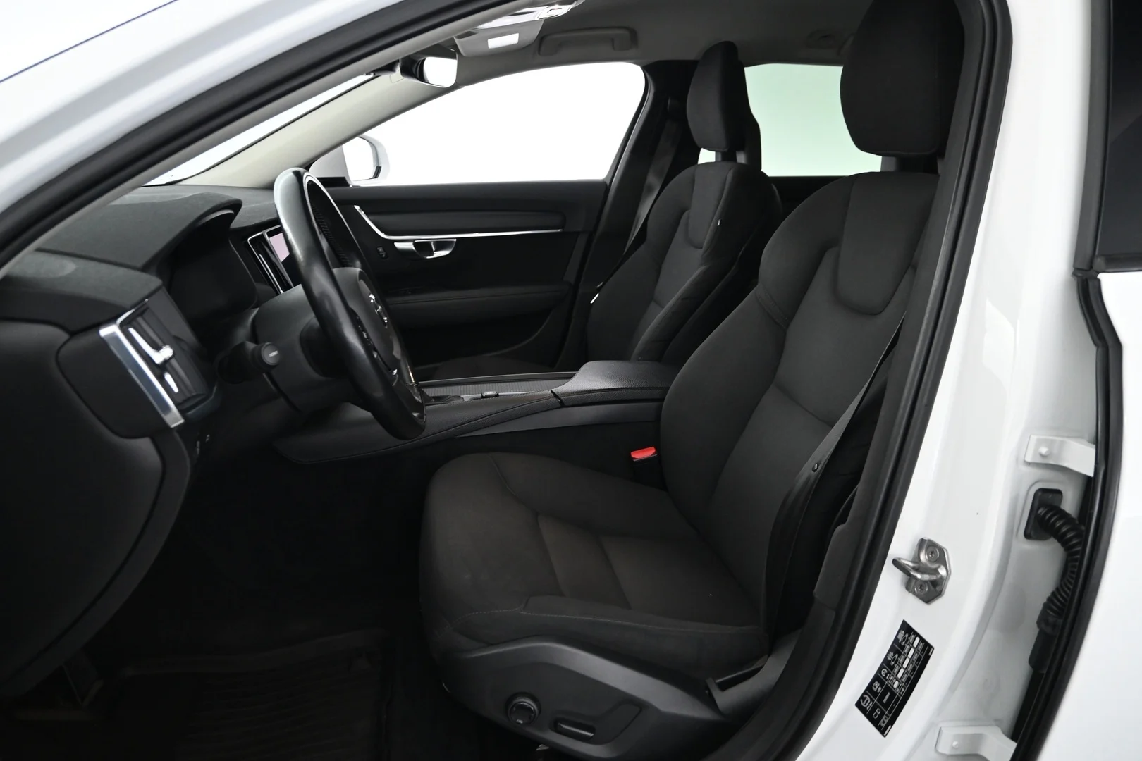 Car Image - 1lEqSXzGEwqiELnFJ6QOpJ