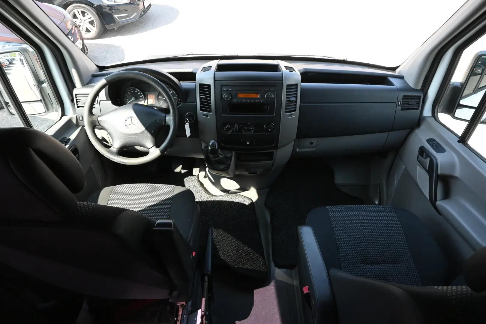 Car Image - 4E1i02jUaH74m7UaDlL5Dc