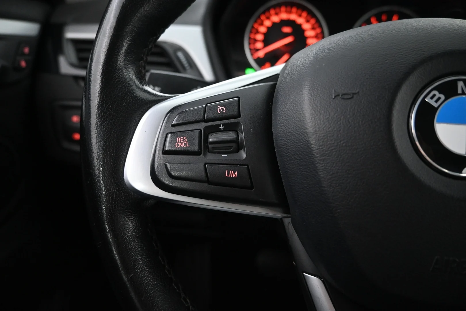 Car Image - 5iiG1ESmVqfA4okjtvQdwT