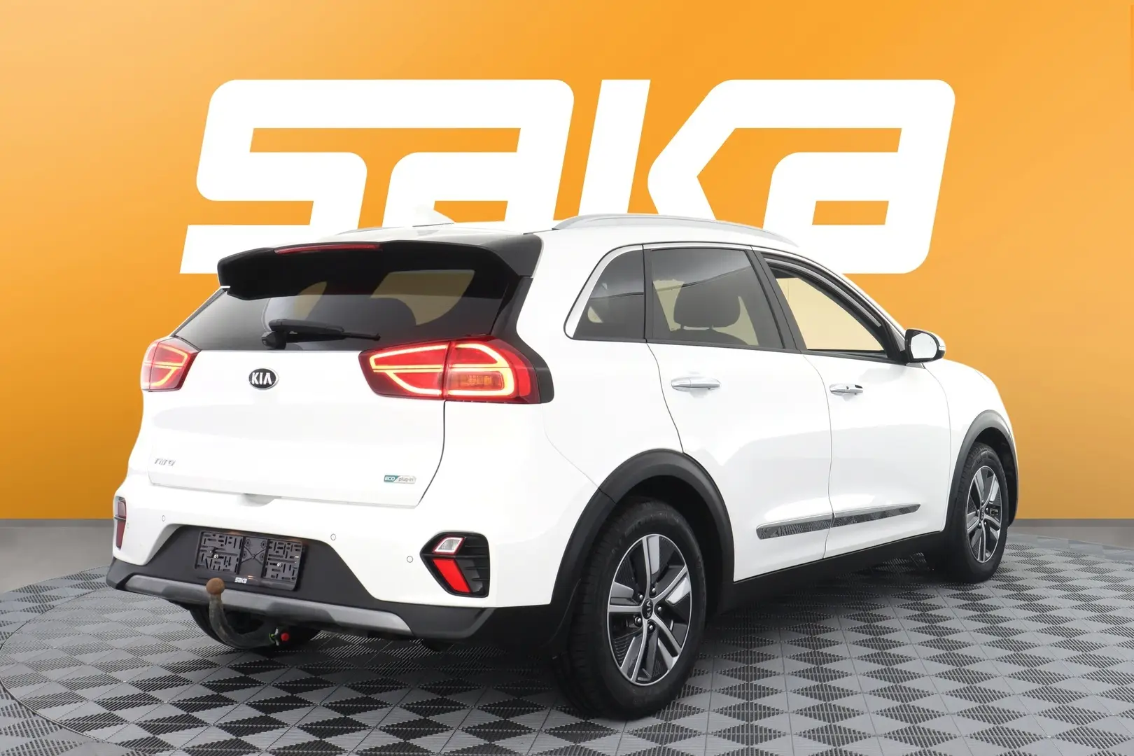 Car Image - 4xc4gDaNq6b3kqjcHMx2Ii