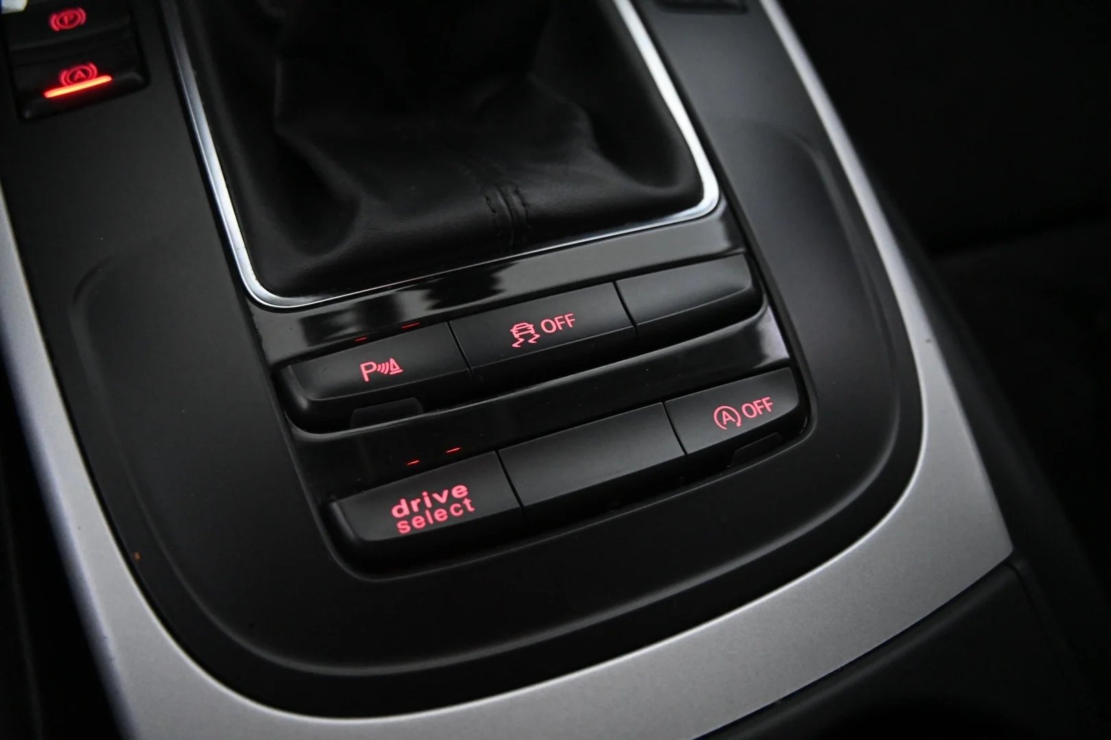 Car Image - 7sqYYRPhA4yKvGJCcc15Z8