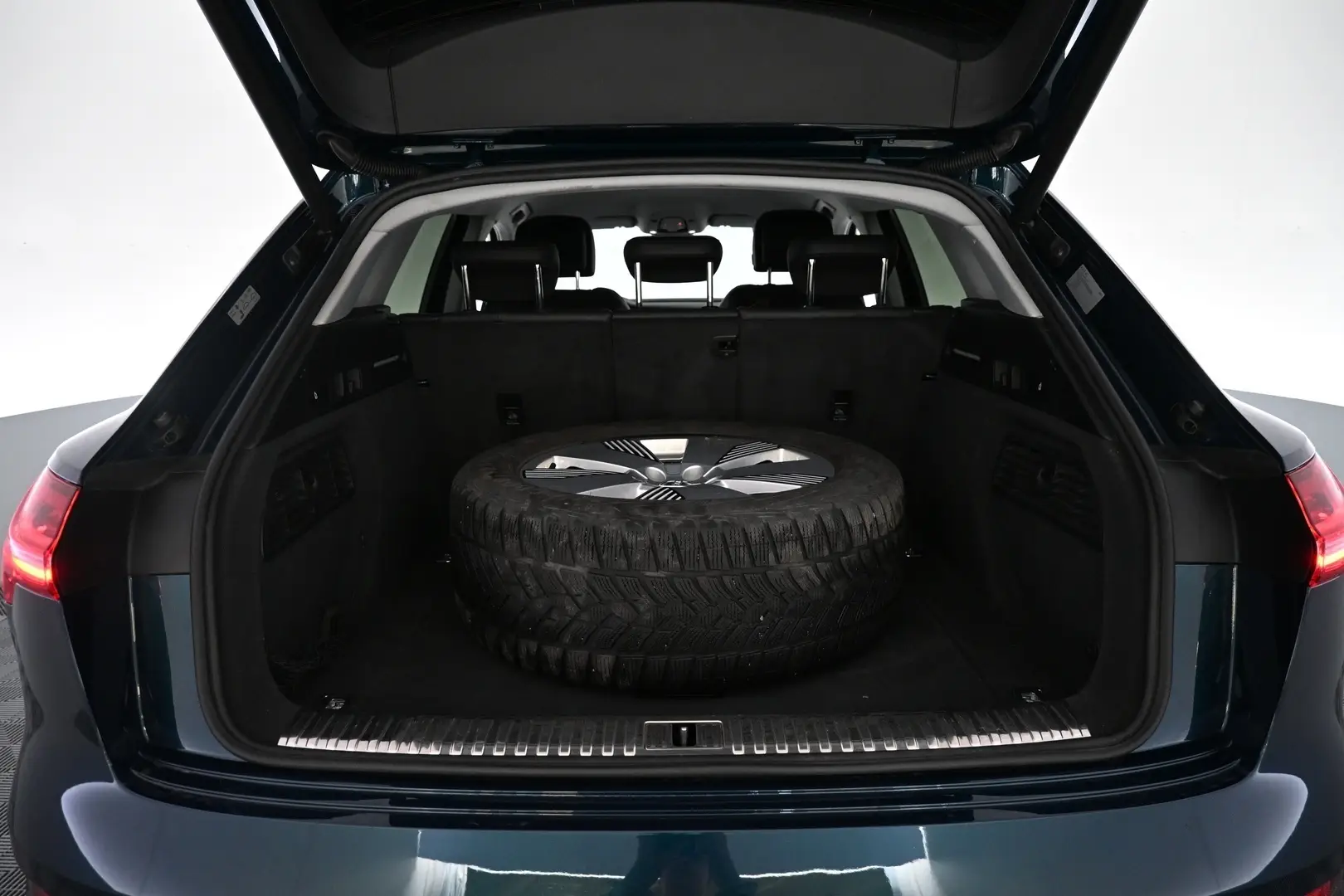 Car Image - Htc2THvdCdFAl6Khz5u7S