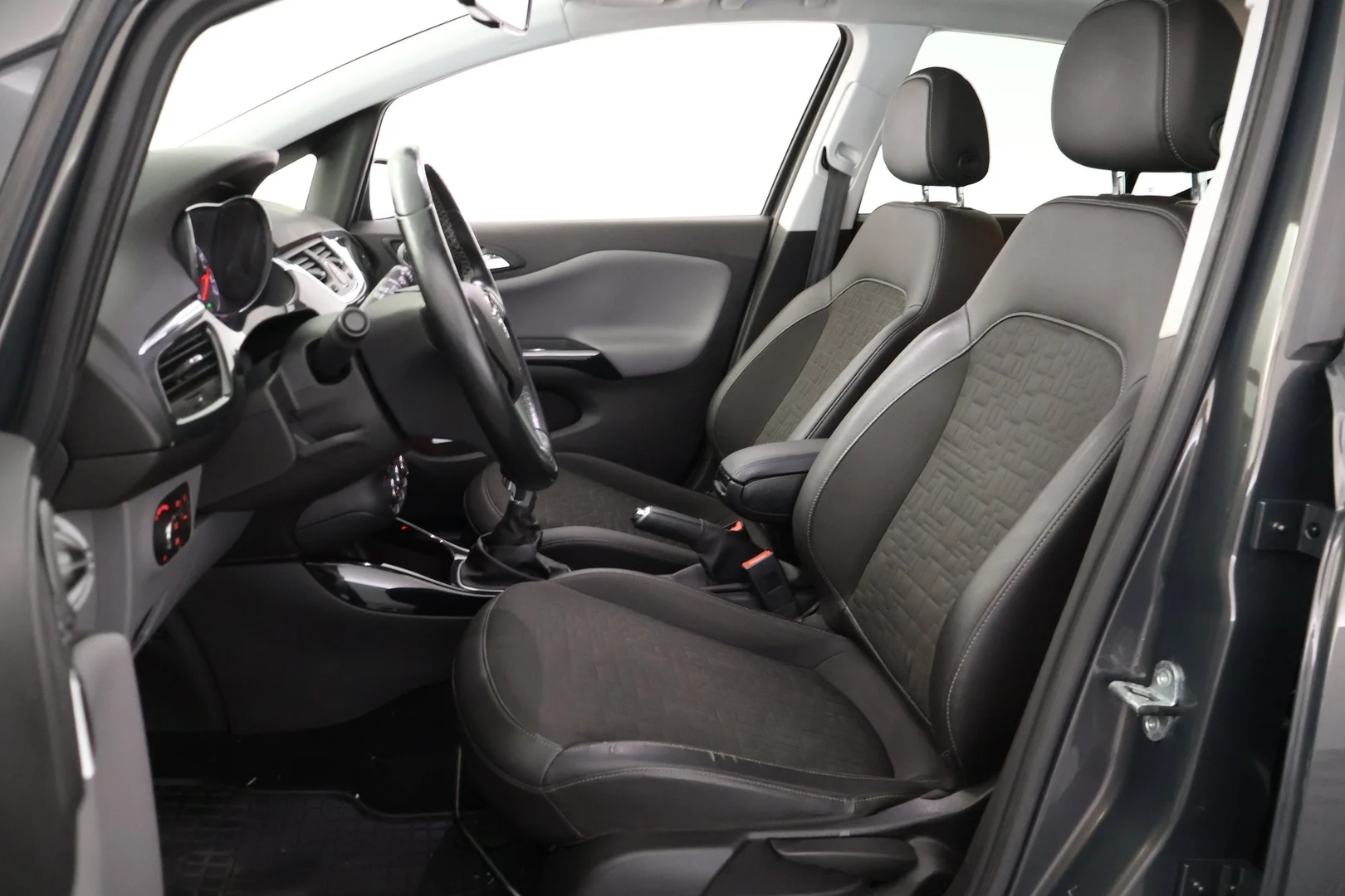 Car Image - 2vpp2fjhoxNPeQJX36v8tS