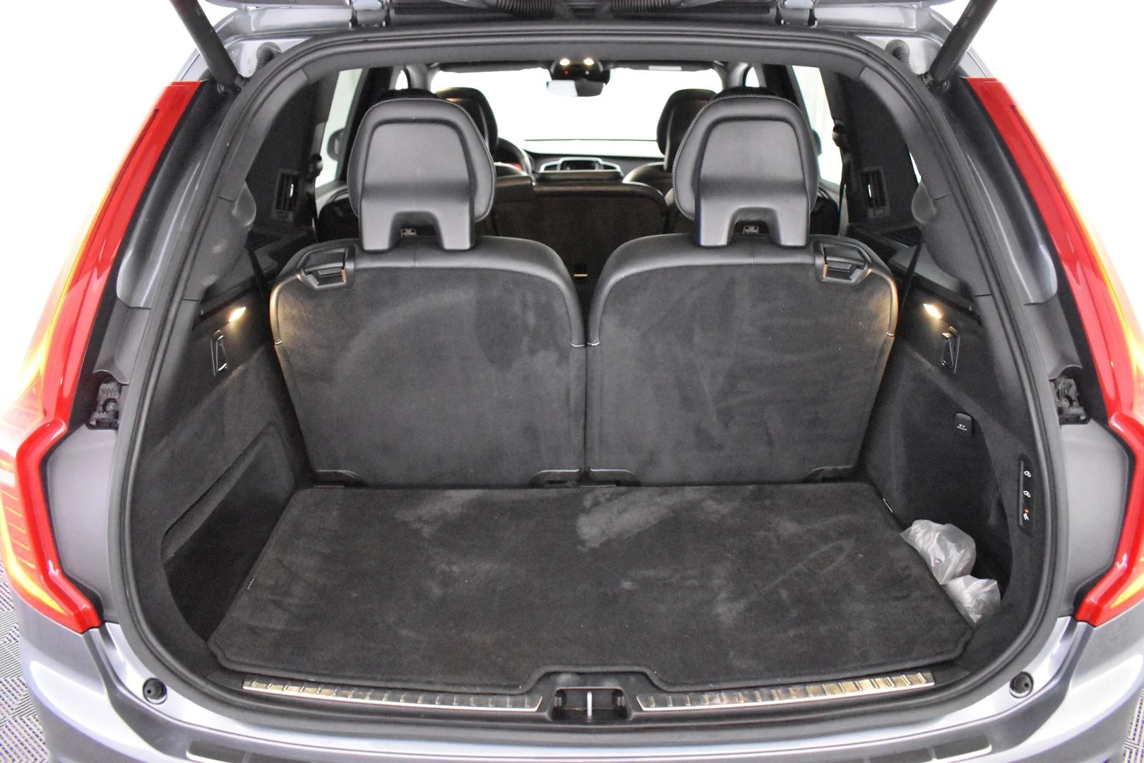 Car Image - 6LiuOXeVWdNQvJFSTQiXxC