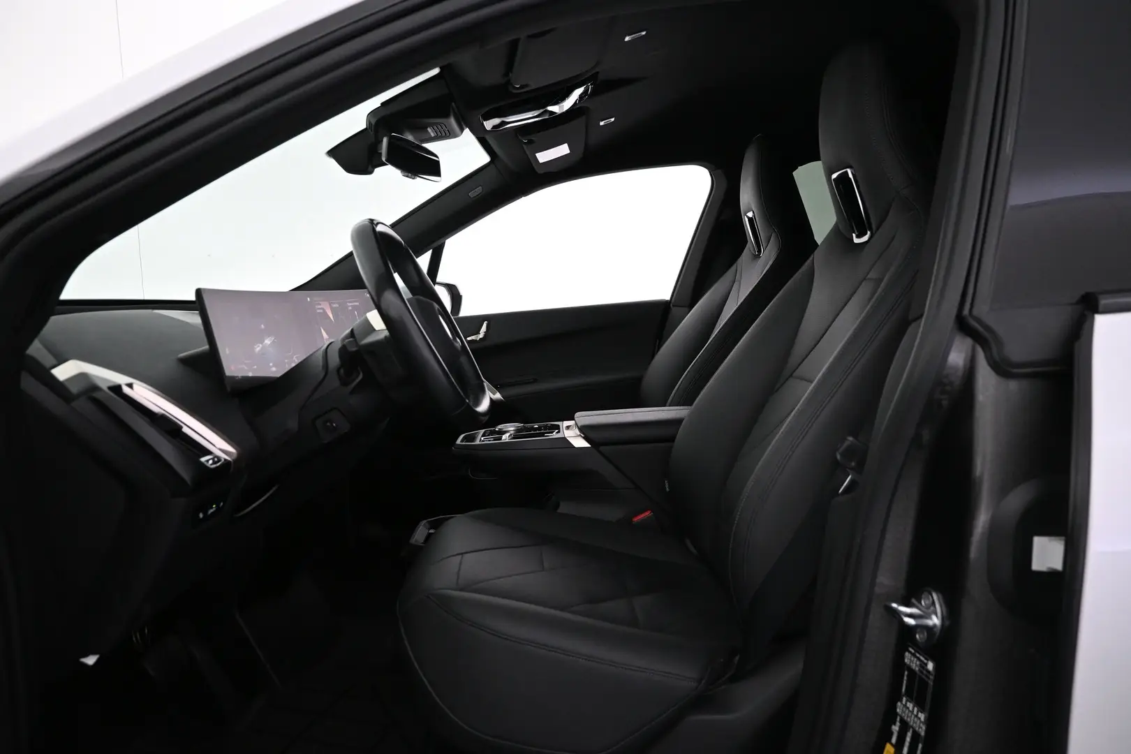 Car Image - N63FfwqNESULjJYM7nKS1