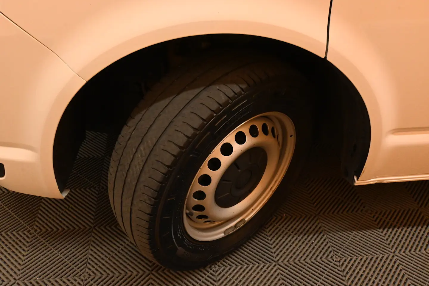 Car Image - 6it8i0ytXrQweLGH8gWAhu