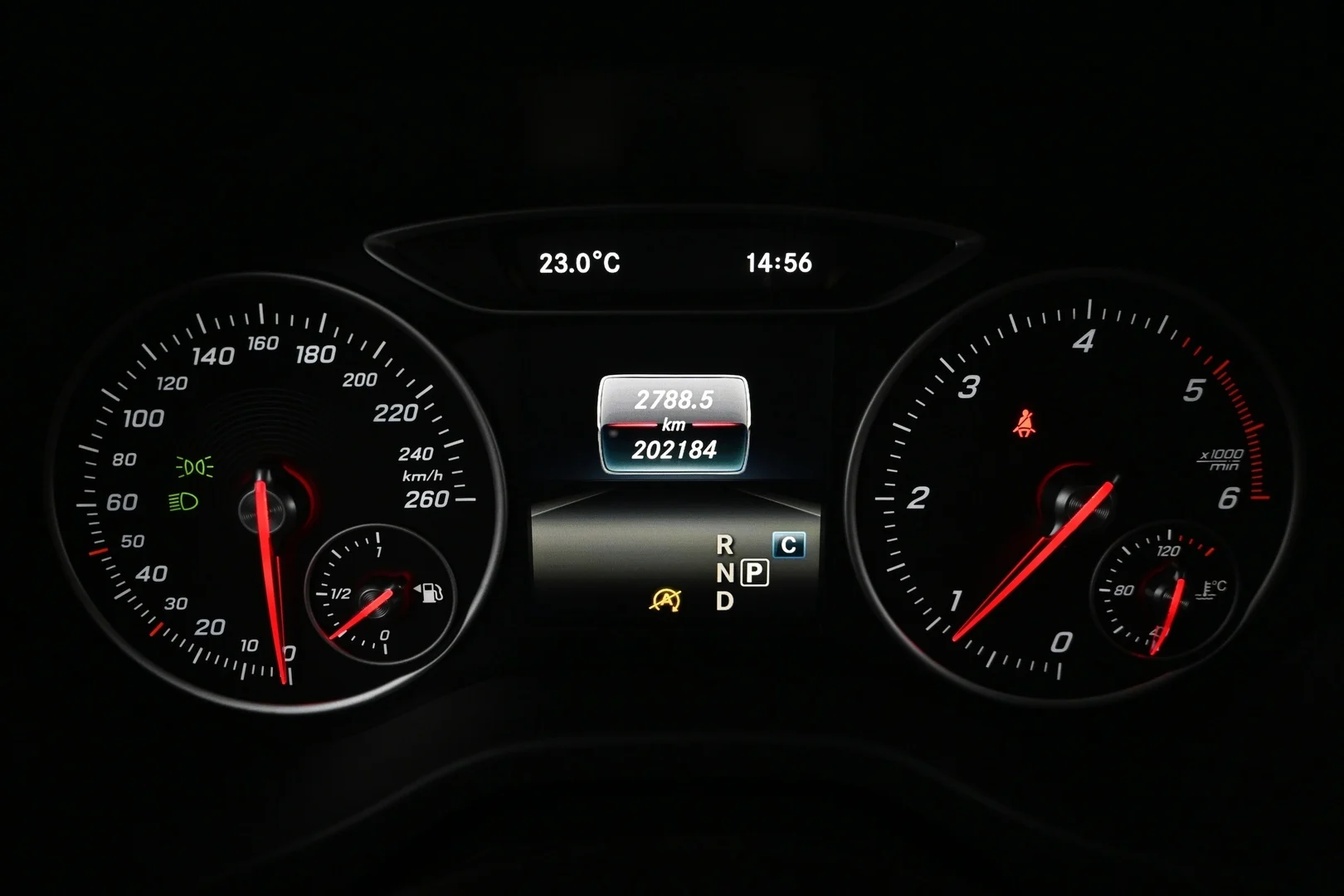 Car Image - 3VxPfisuCeFbwjtZDllHIx
