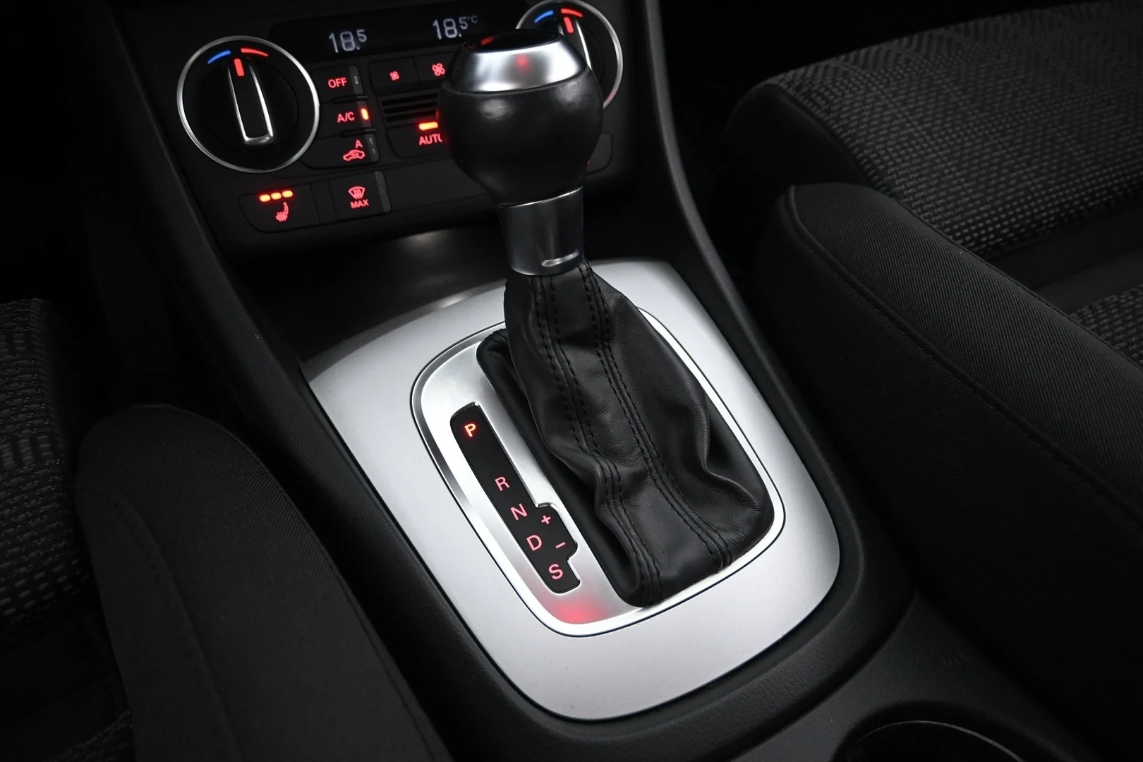 Car Image - 2fzdt5UxIxjgivujlBvBBm