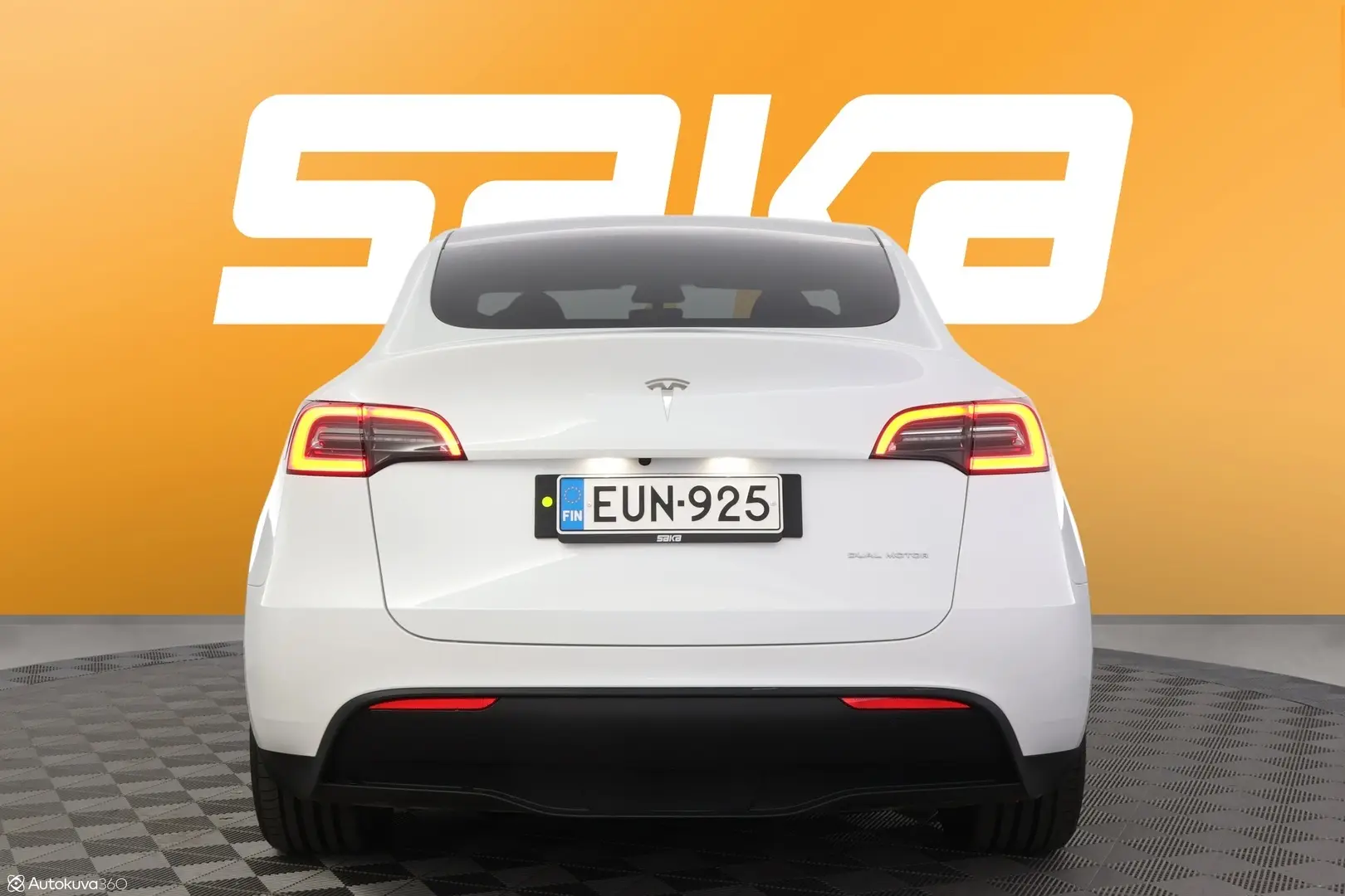 Car Image - 1zcMEO5ayBvrl3lzVSwXxY