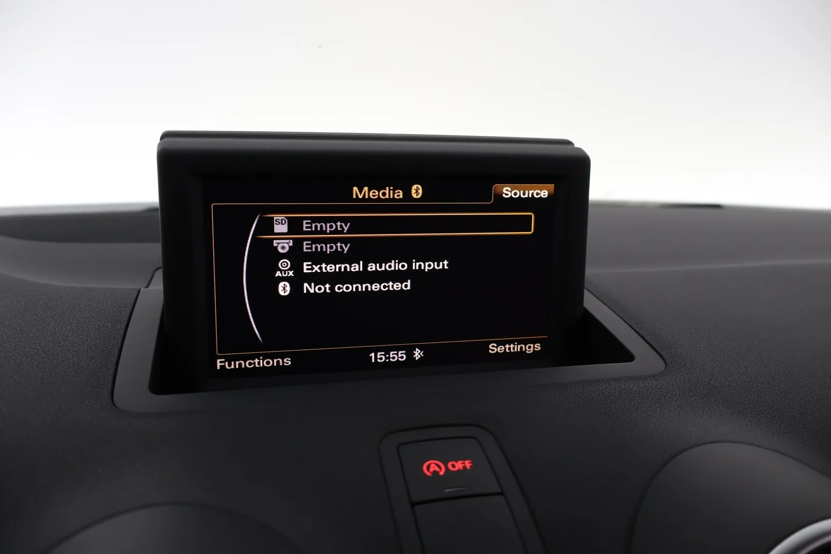 Car Image - 1HGKg1CDUEWT3058Y4wKlO