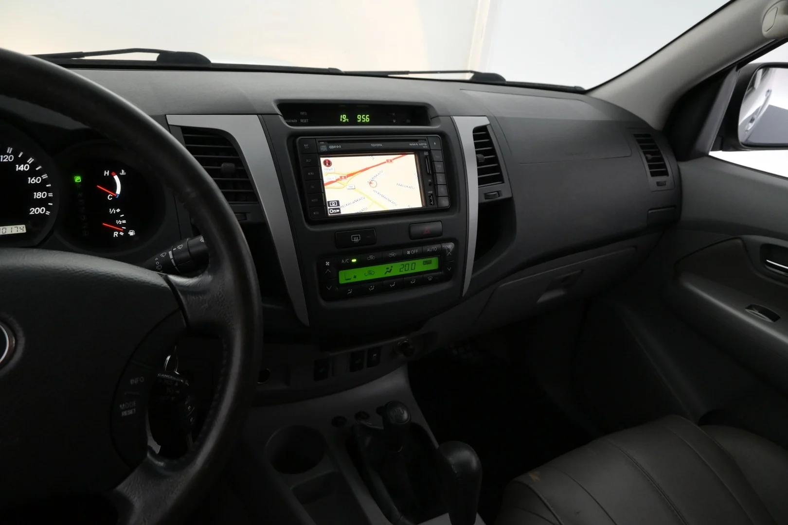 Car Image - 42KtSCfyKlmpkZ8XDsW161