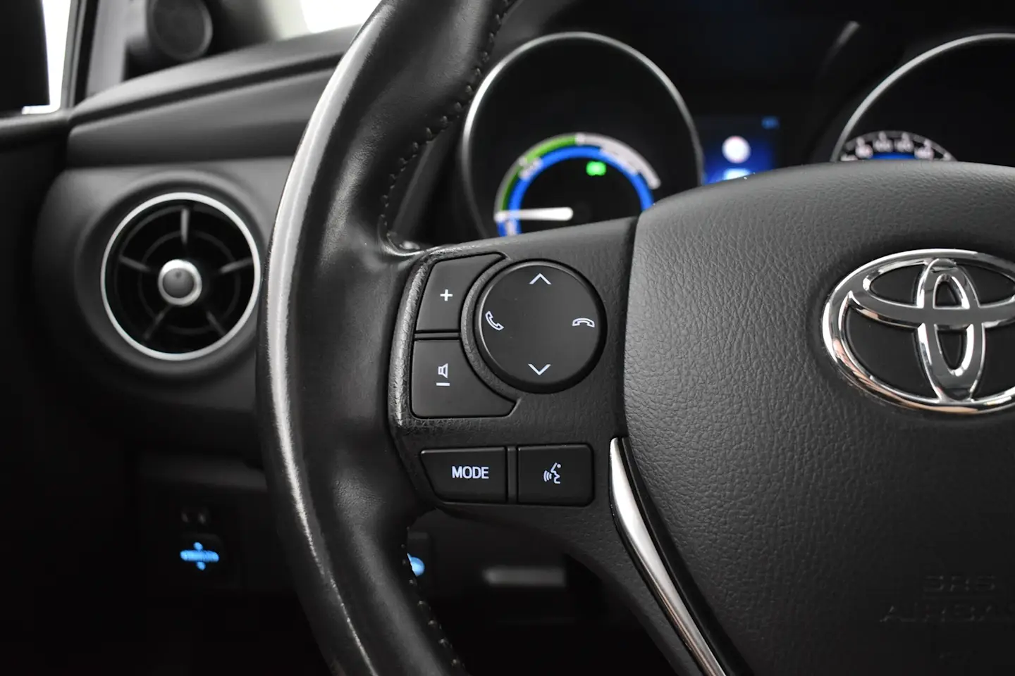Car Image - 2UCnjWFNFgQzNzDpmMnt1e