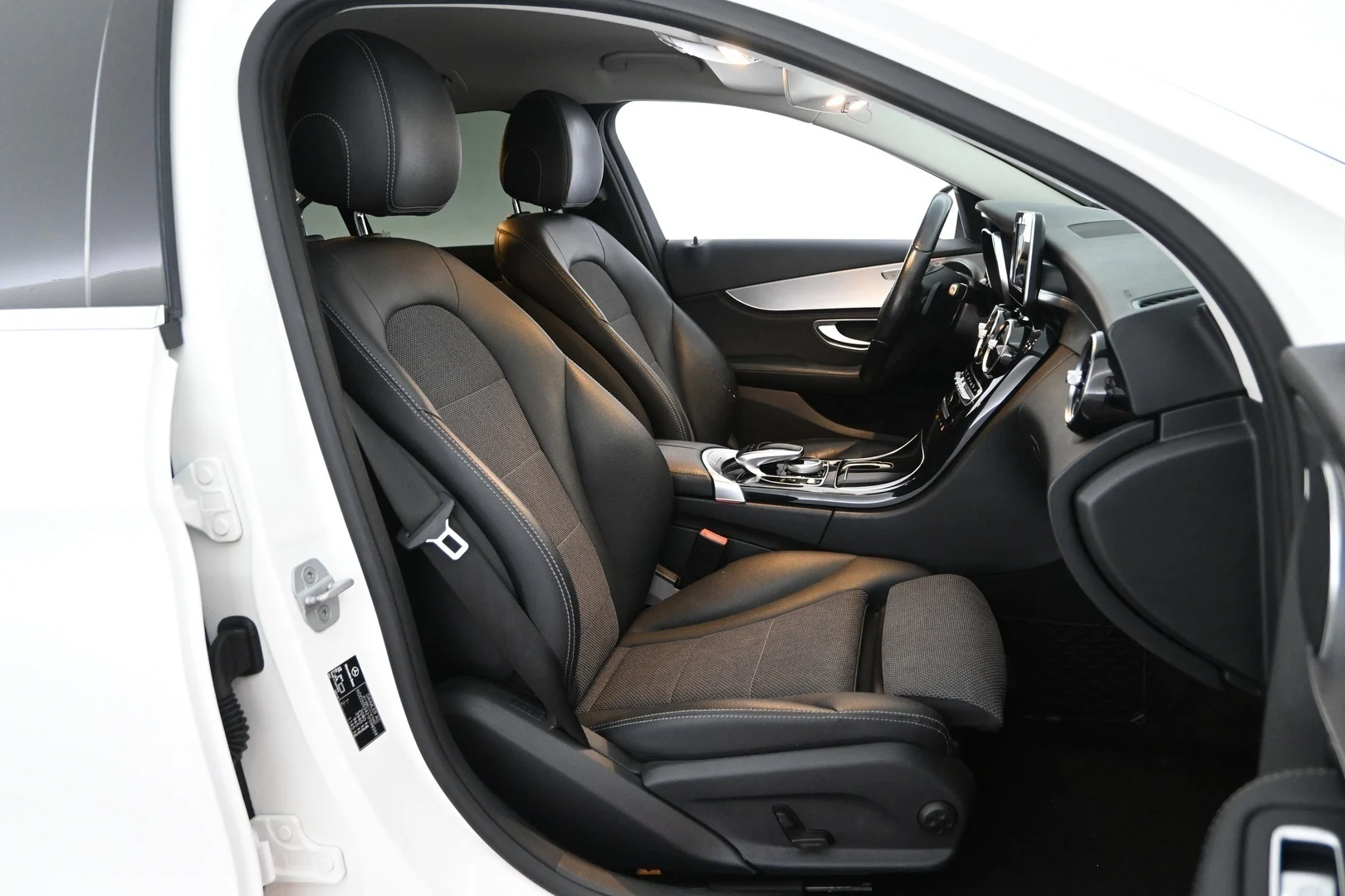 Car Image - 6EO9wvcEj4LMvrAkfUe85A