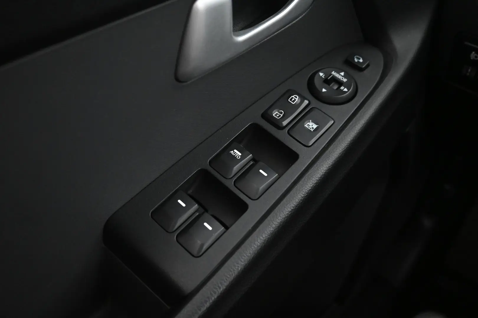 Car Image - 2XeRmwKRrz9RZzKtMCx3iV