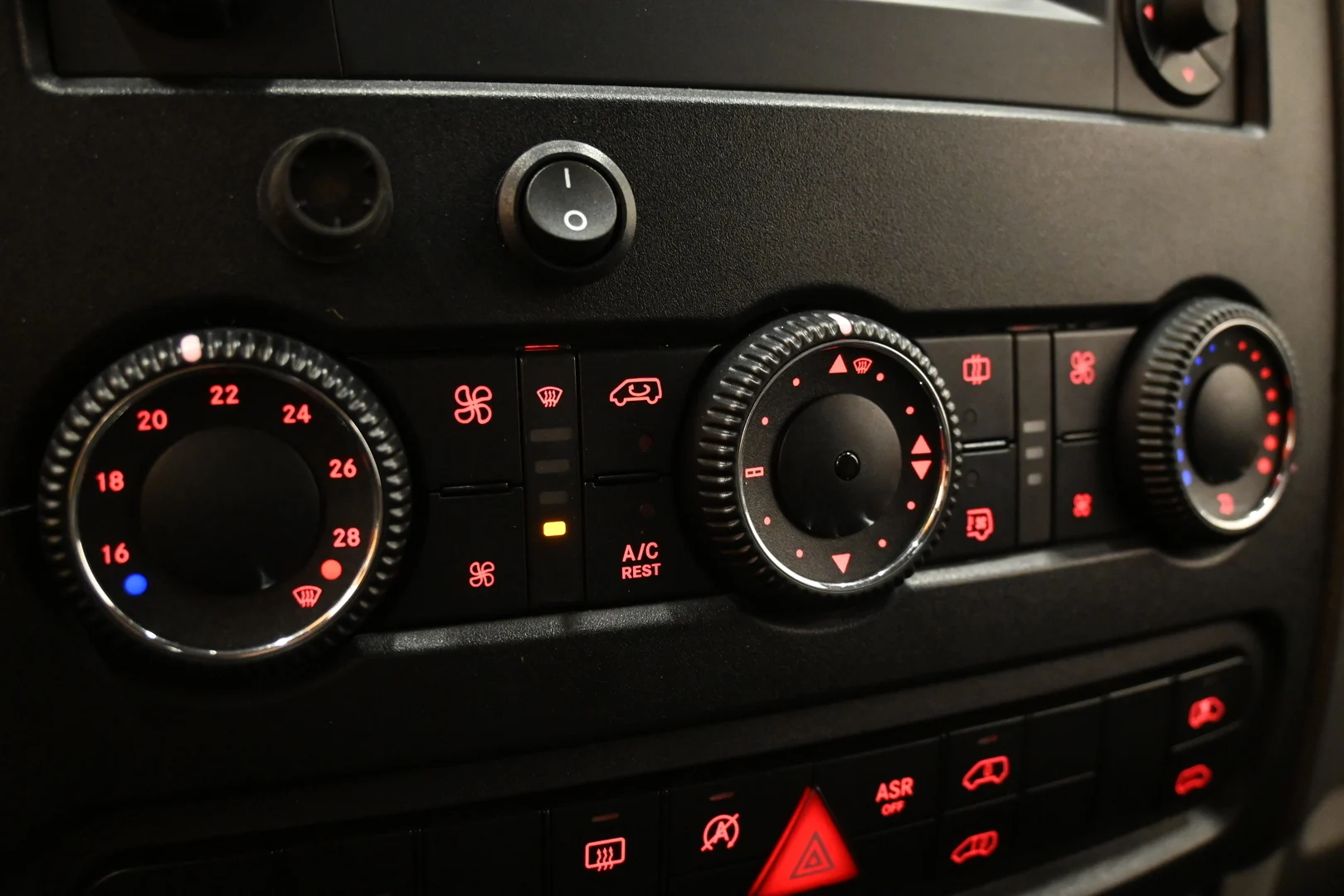 Car Image - 1TfU50dC9kNjsApeJquotR