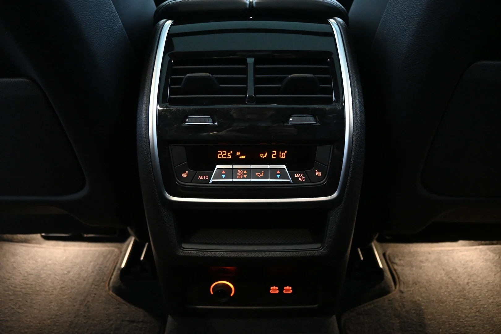 Car Image - 7kx3i8ShsB2eN0p20tPnHg