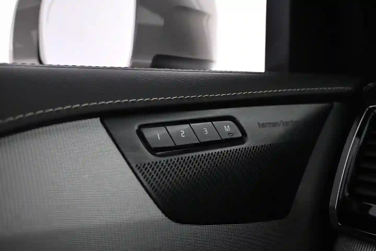 Car Image - MrbybAYN1C3dNCPtg45Rp