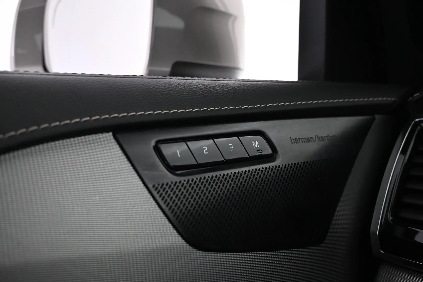 Car Image - MrbybAYN1C3dNCPtg45Rp