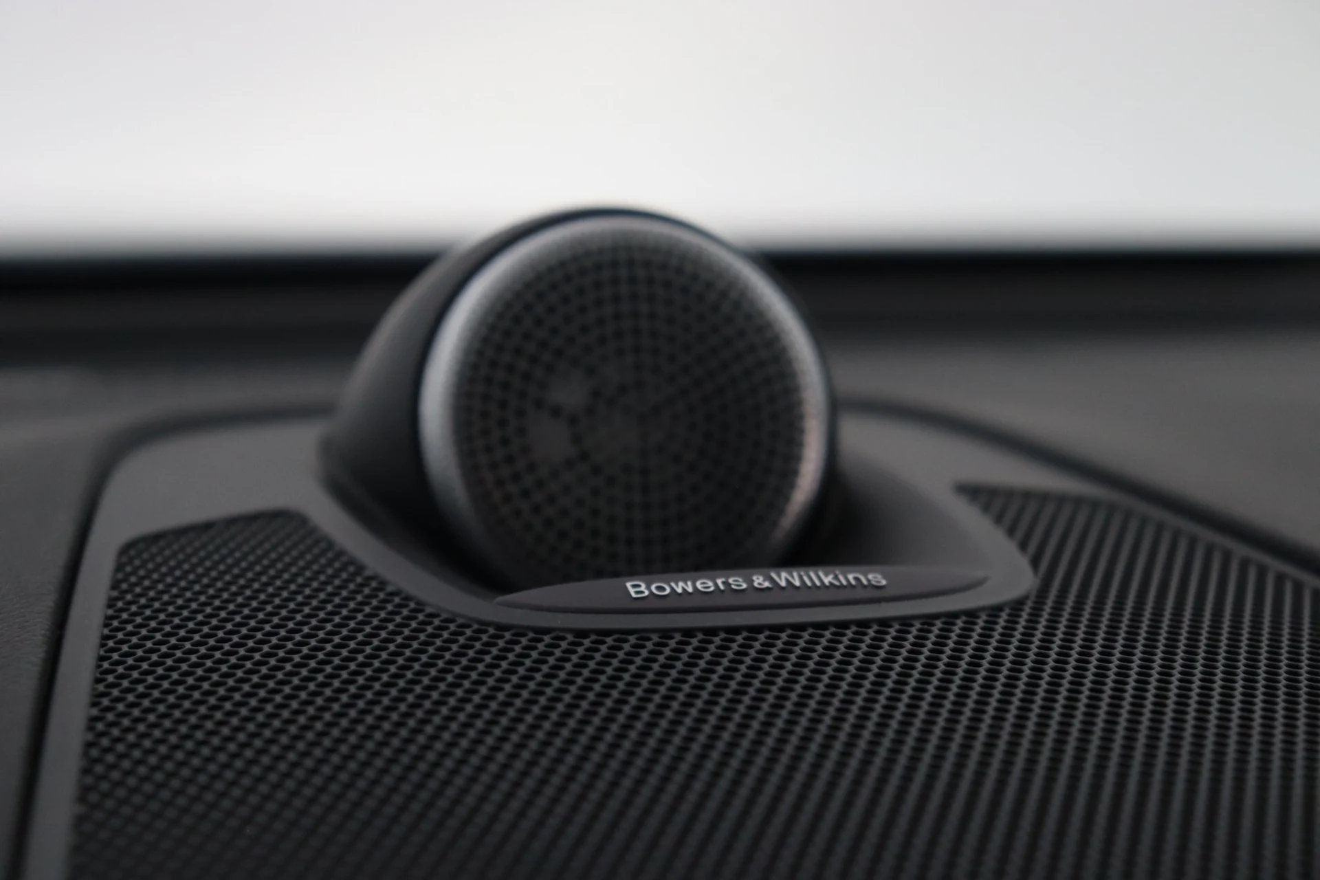 Car Image - qeZm6j1LjB16Ll5uo8imI