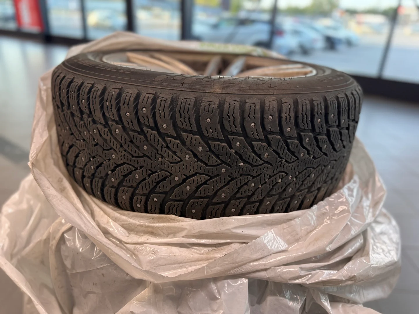 Car Image - 7ahJbSKI2Th2dAyqur3m69