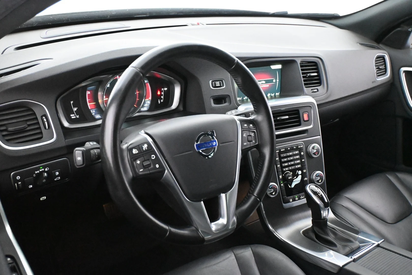 Car Image - 1UrWJLiRAb8VQChmveiv1L