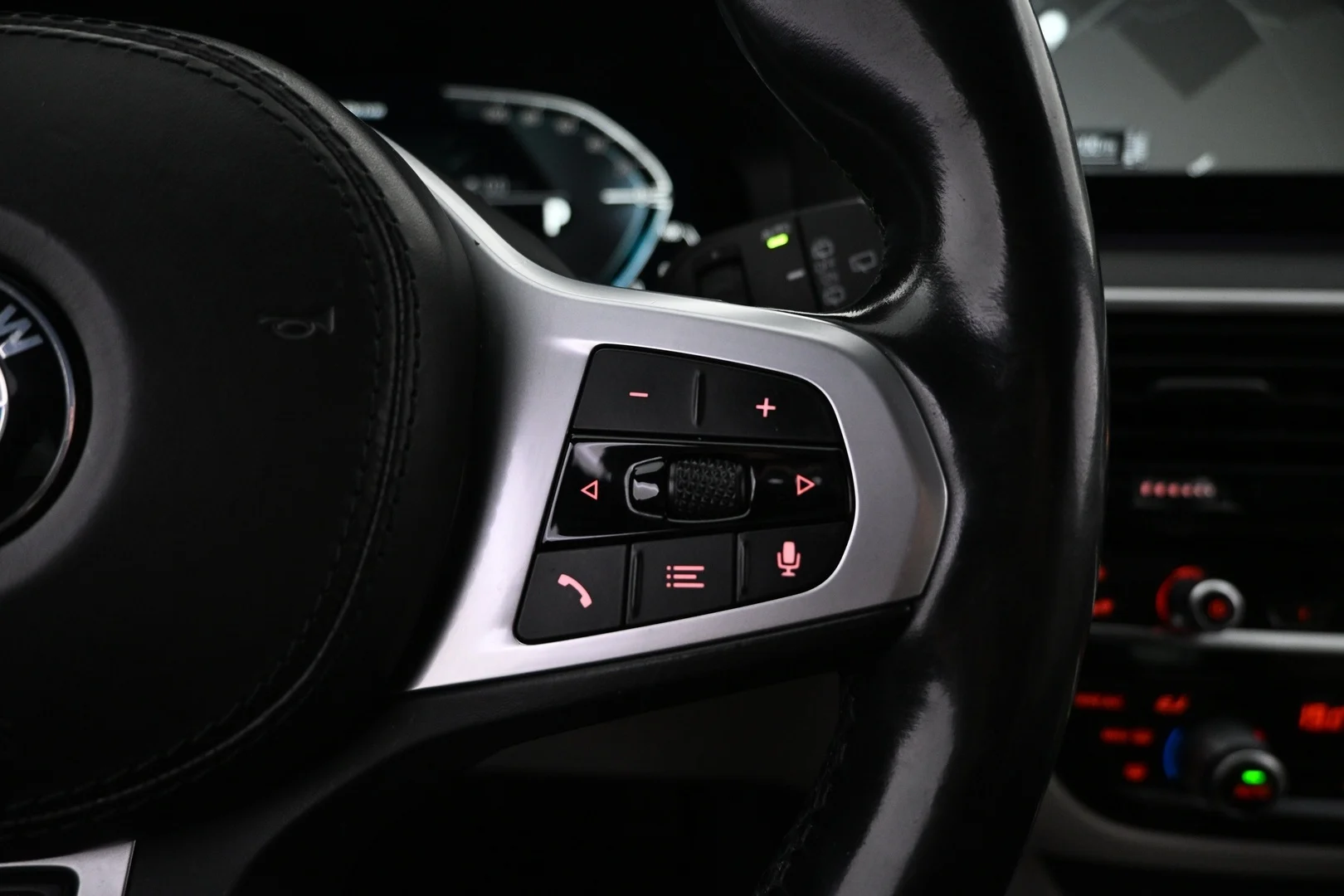 Car Image - 1hX1yc31TZU4juICgdKA6y