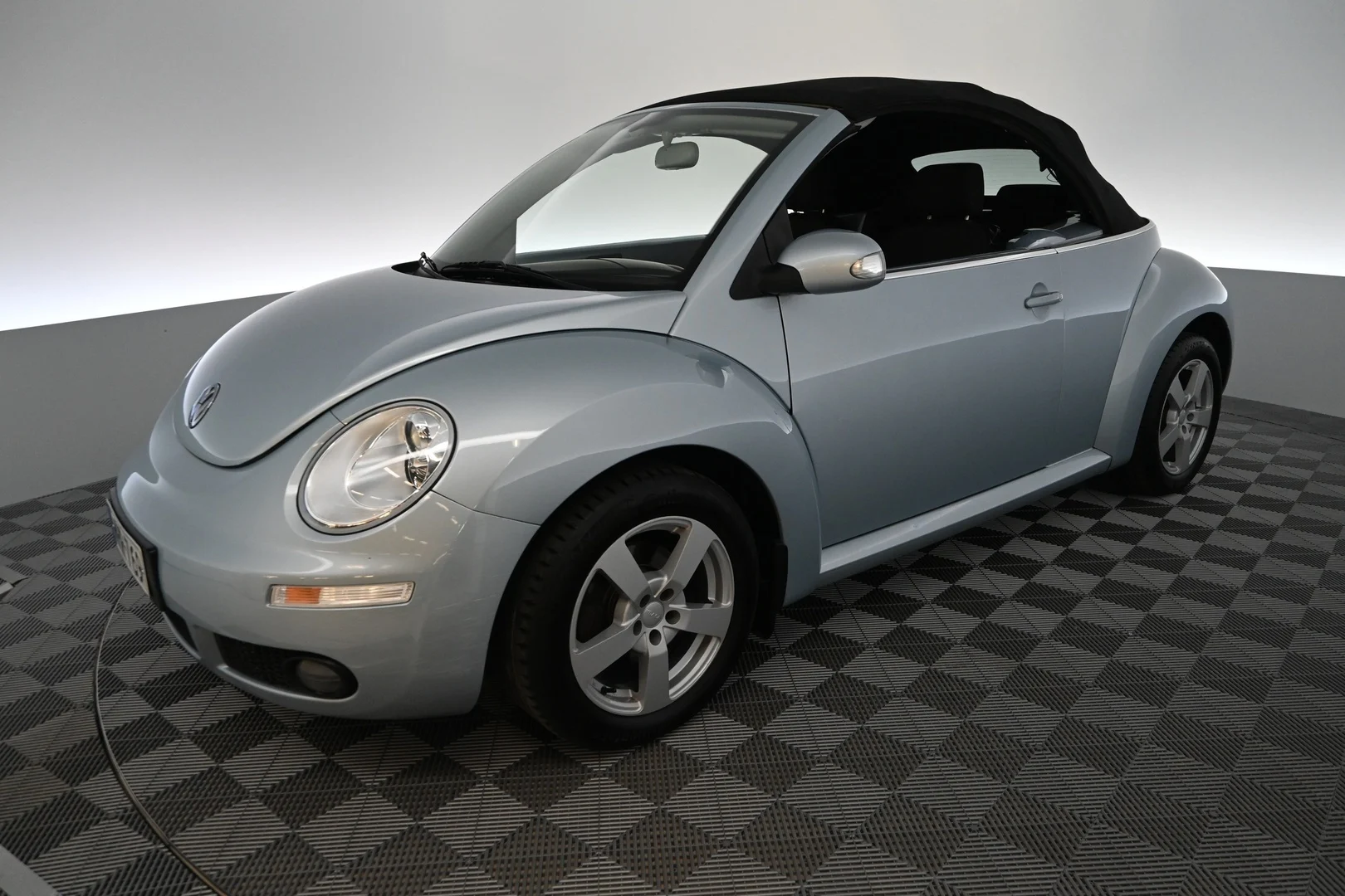 Car Image - 39gTnKzvPelKgFtMsQTZ0n