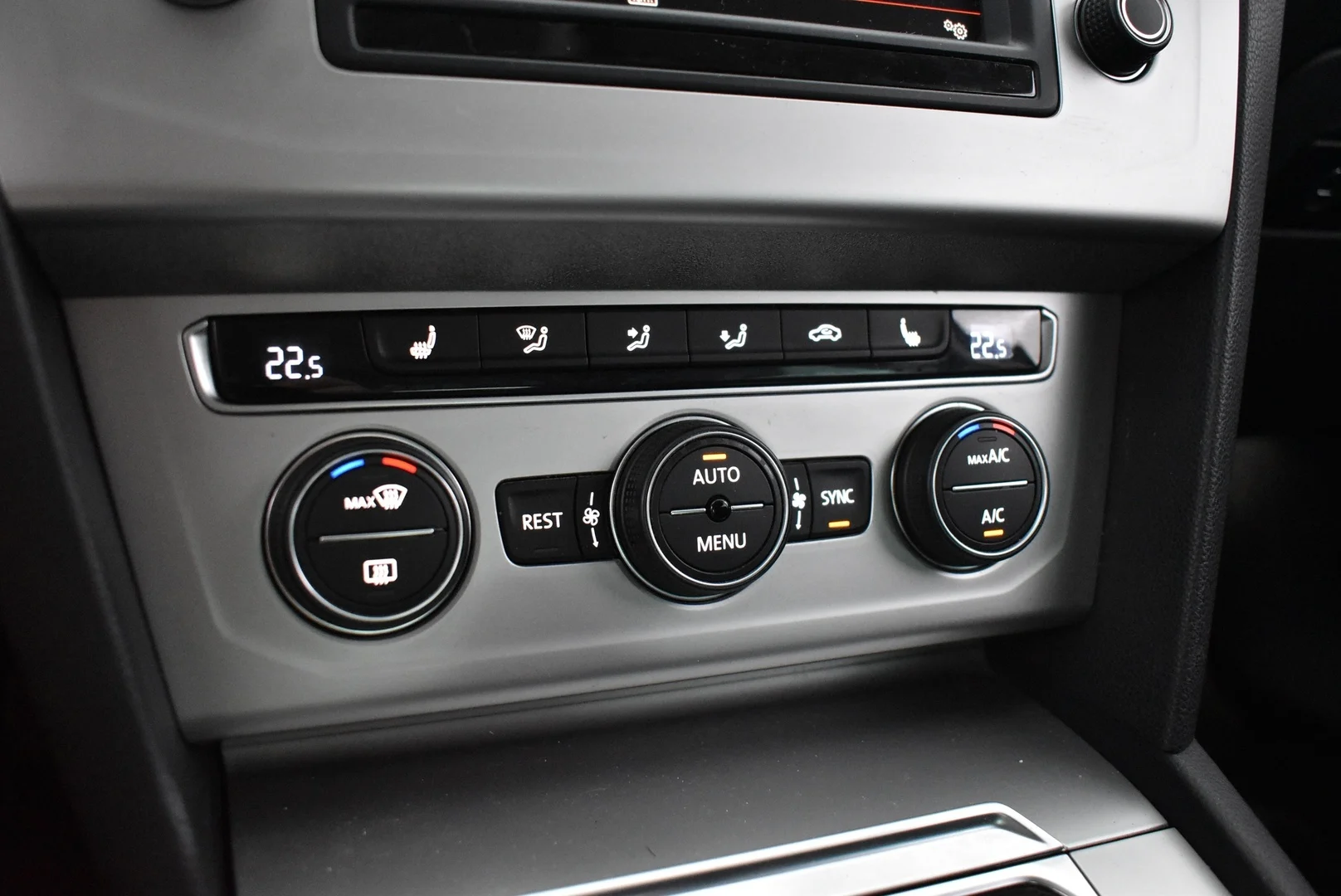 Car Image - 2AnmTQIm1AlWgr24JcXoxI