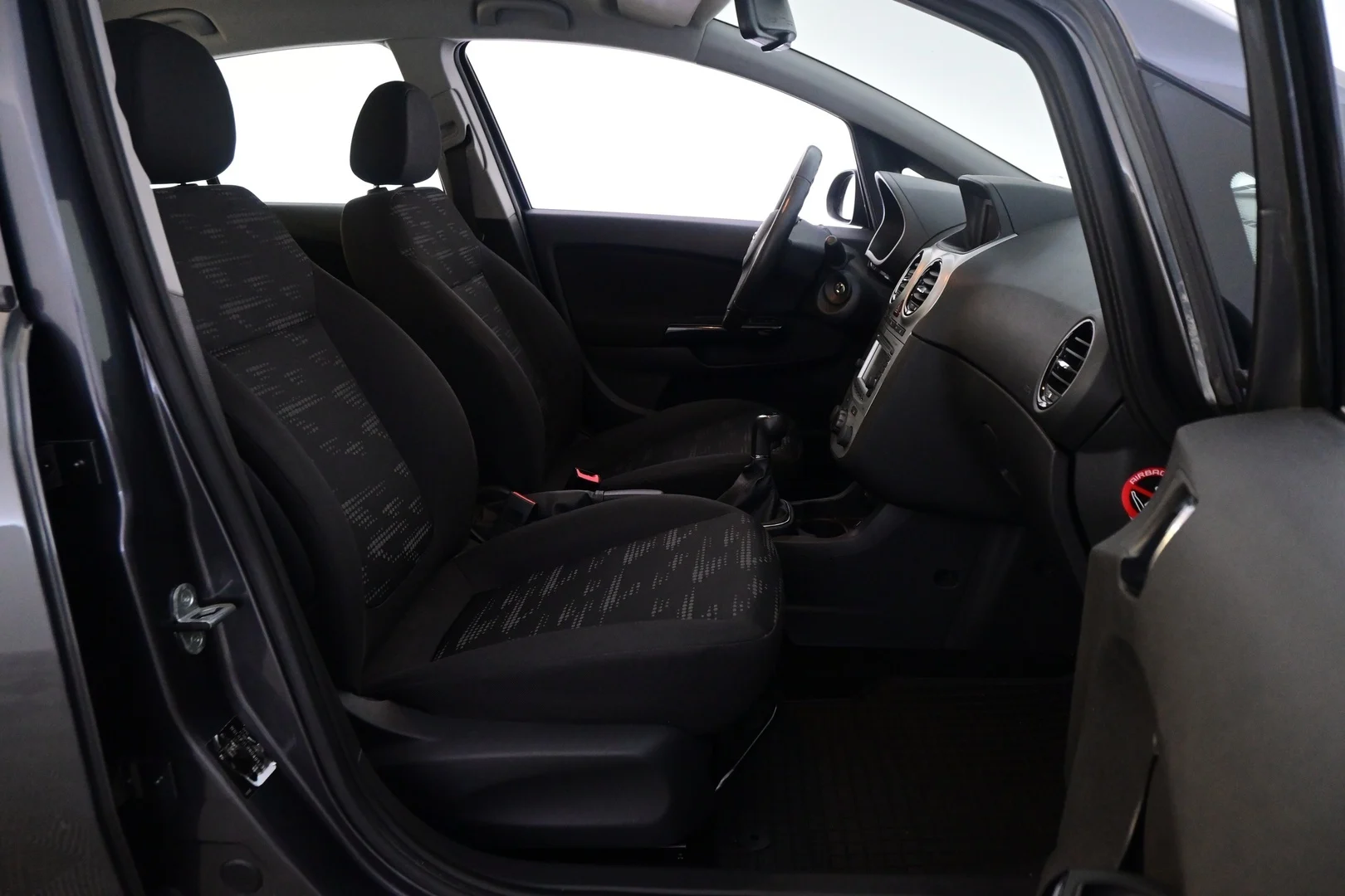 Car Image - 5LRGQhQV0BvaF5y5TJ62dl