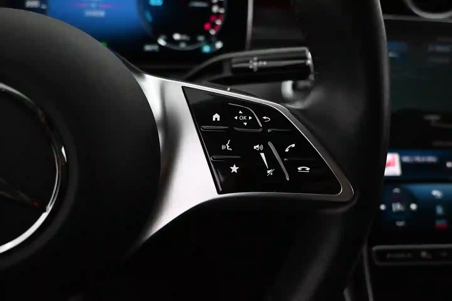 Car Image - 3WDl3IHFRdGlLiiogErfUU