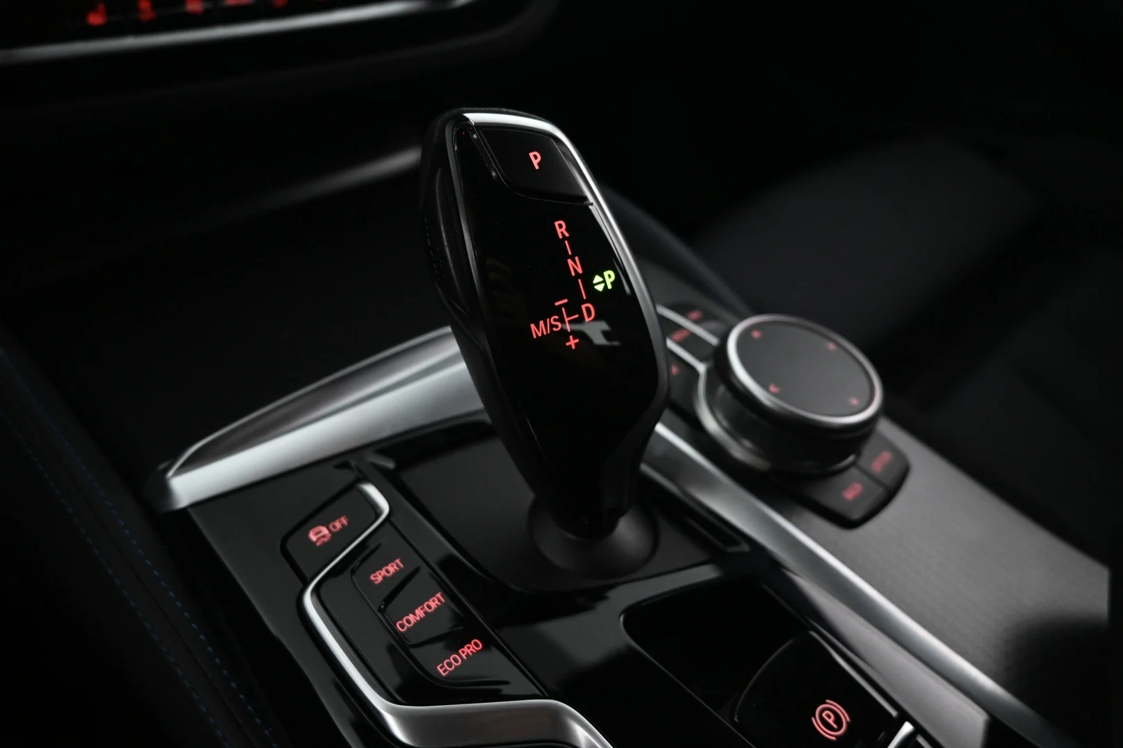 Car Image - 2lkdu8MW6vOb8nZNLibWrG
