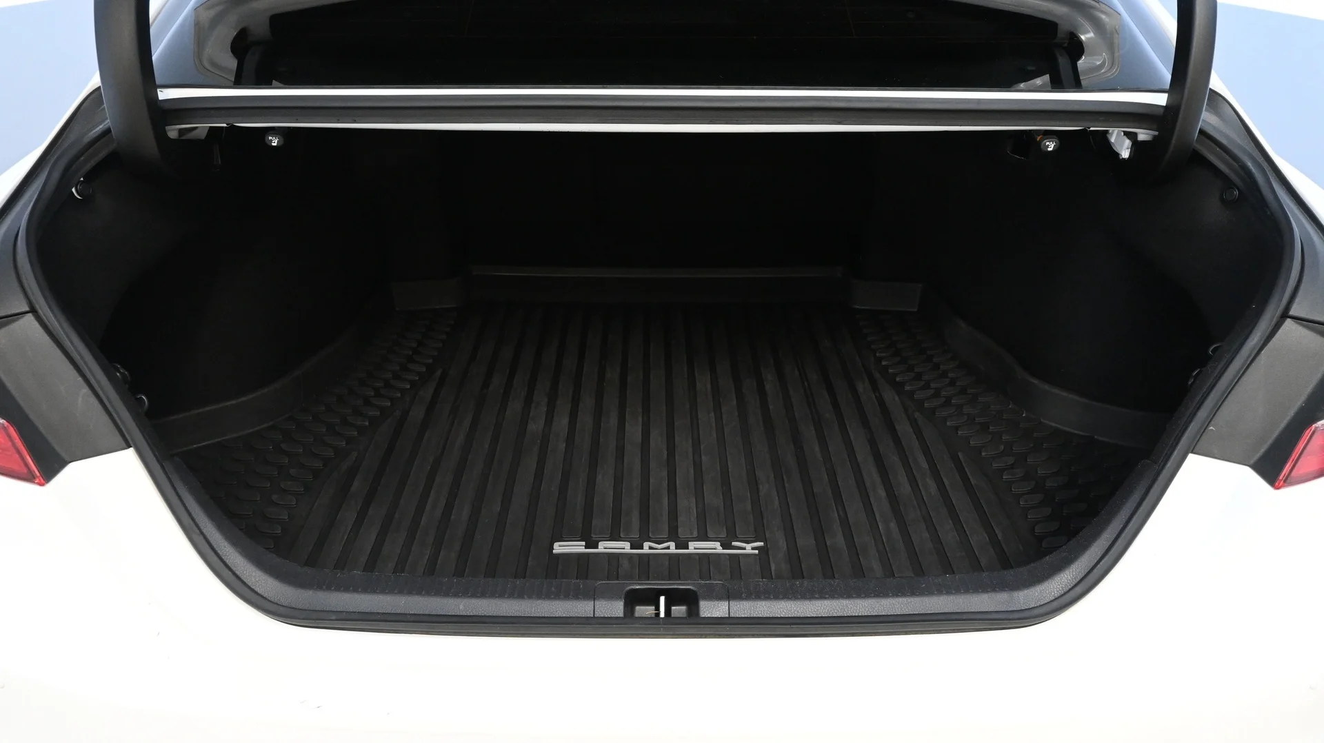 Car Image - 150EismucaAXxqDHkpjlg0