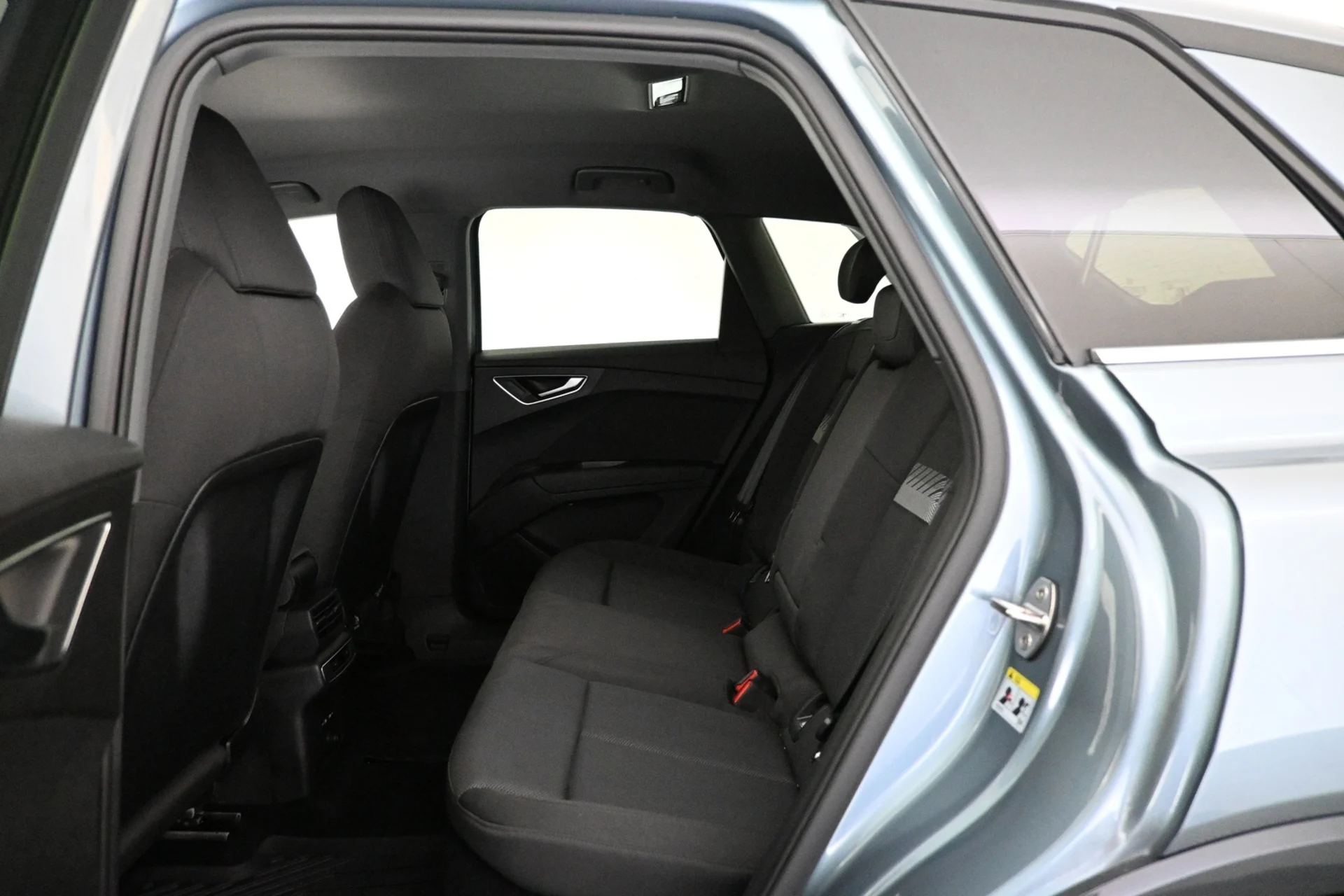 Car Image - KqMTHVwRjYARg18T7ScPj