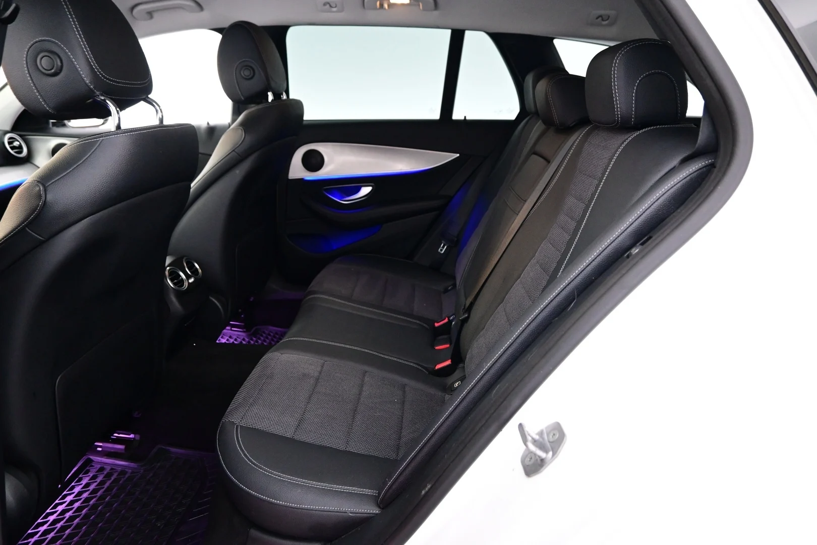 Car Image - 3xeR8YJHKH1umrGqUQjsUz