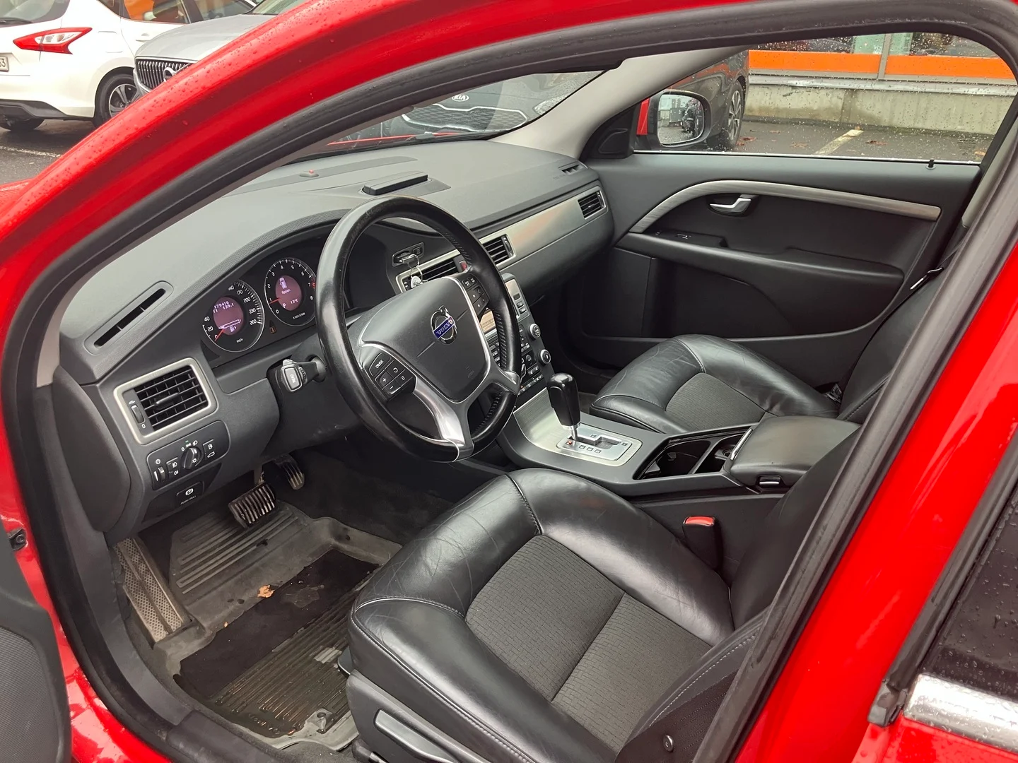 Car Image - 3yzD0PwZNyX3KGIxrxF5fL