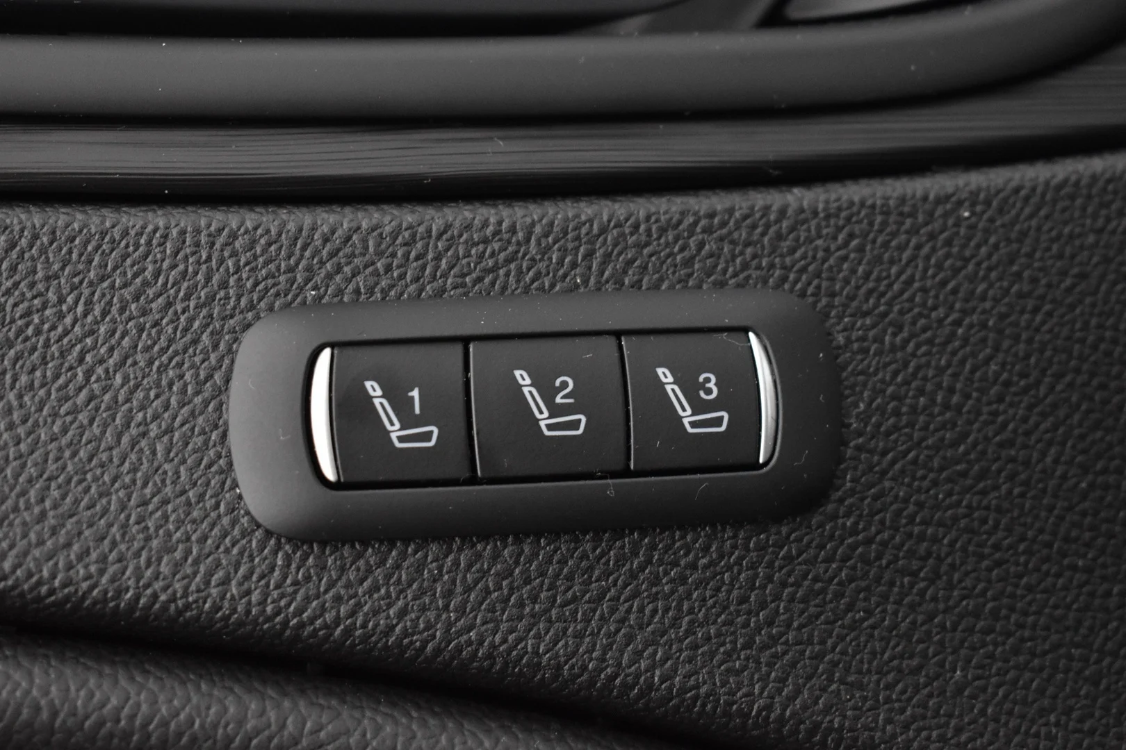 Car Image - 1cPr8cuj960HRH1tyBq9ex