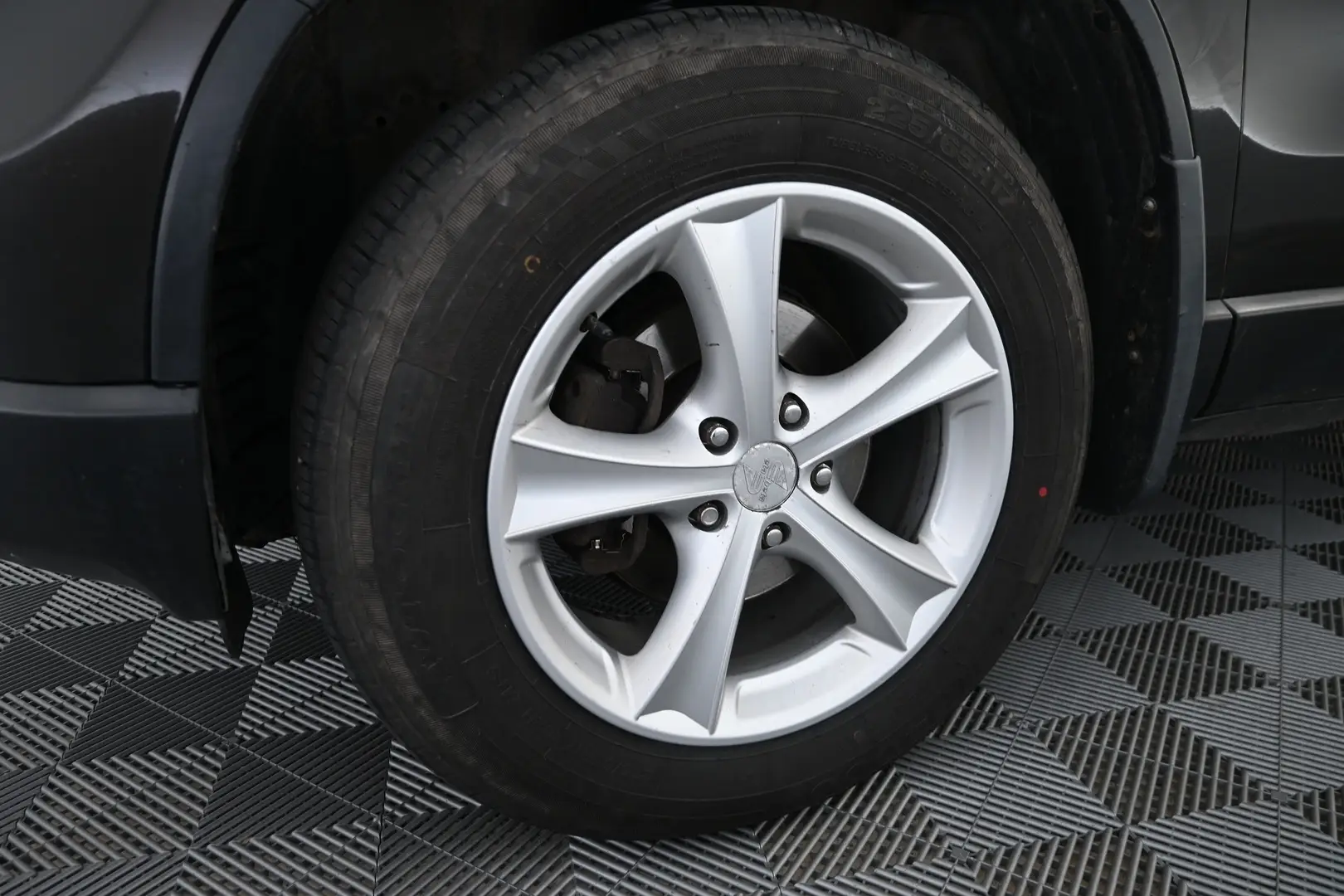 Car Image - 7MwY5bIcOaJf2r2YIYallX