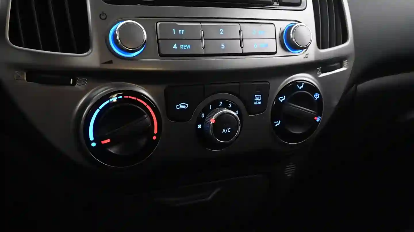 Car Image - 16BedodJ9y9XKr6Yy0sbhf