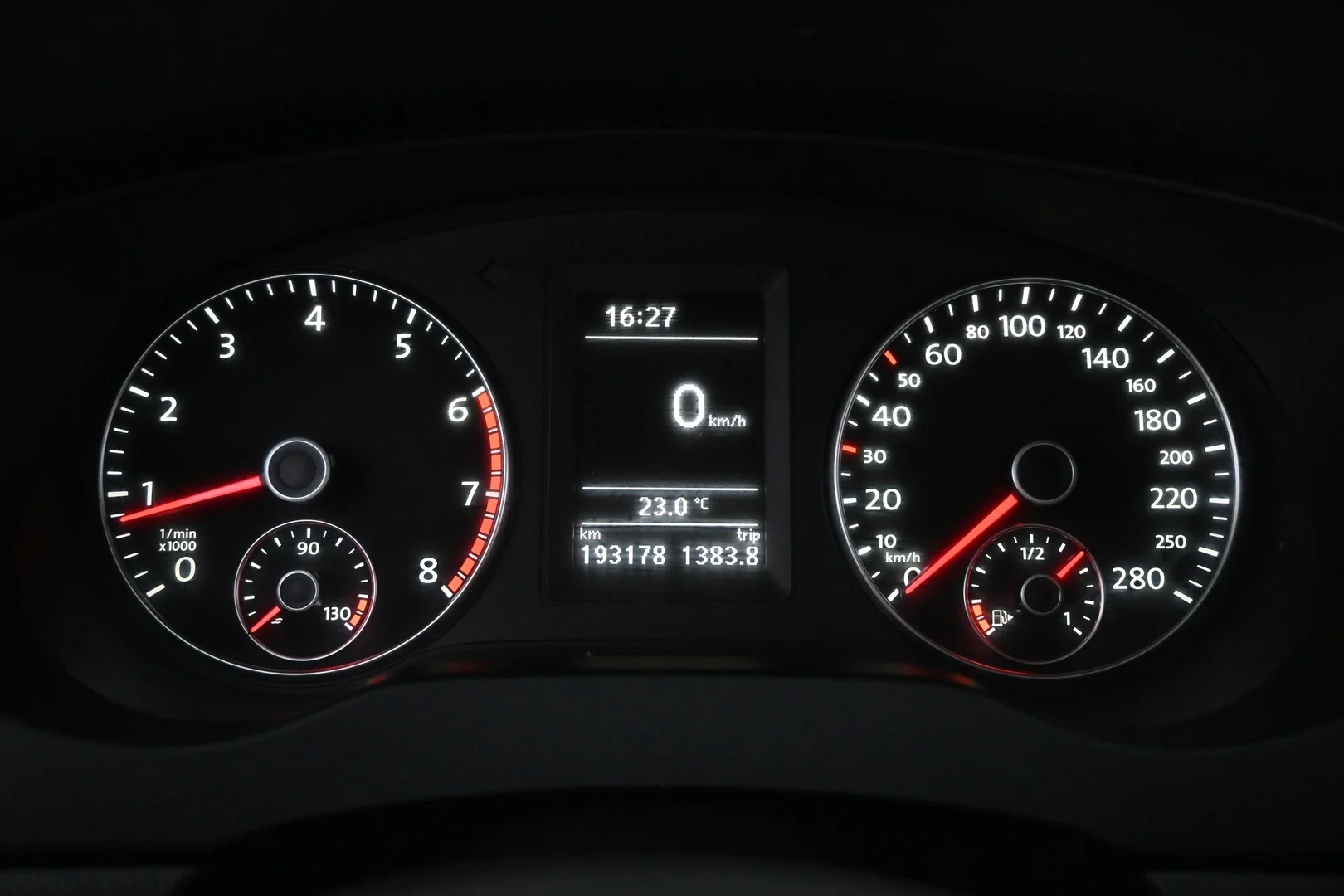 Car Image - 53lsiTqr7sfFz9kvoHIhpb