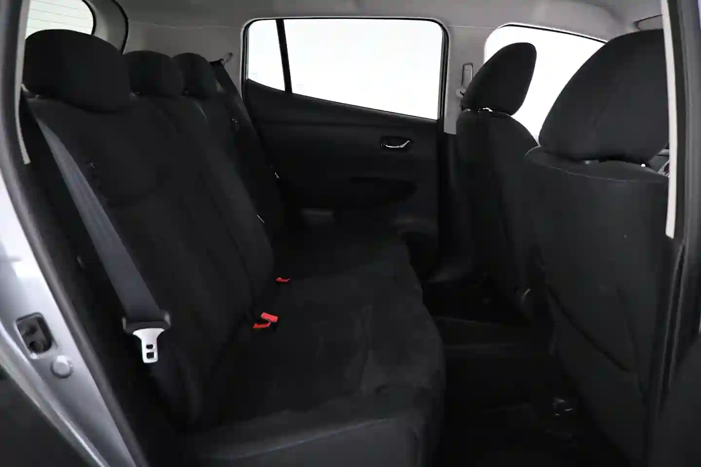 Car Image - 5AX2Bbs0n1FIJSRDtFDKZv
