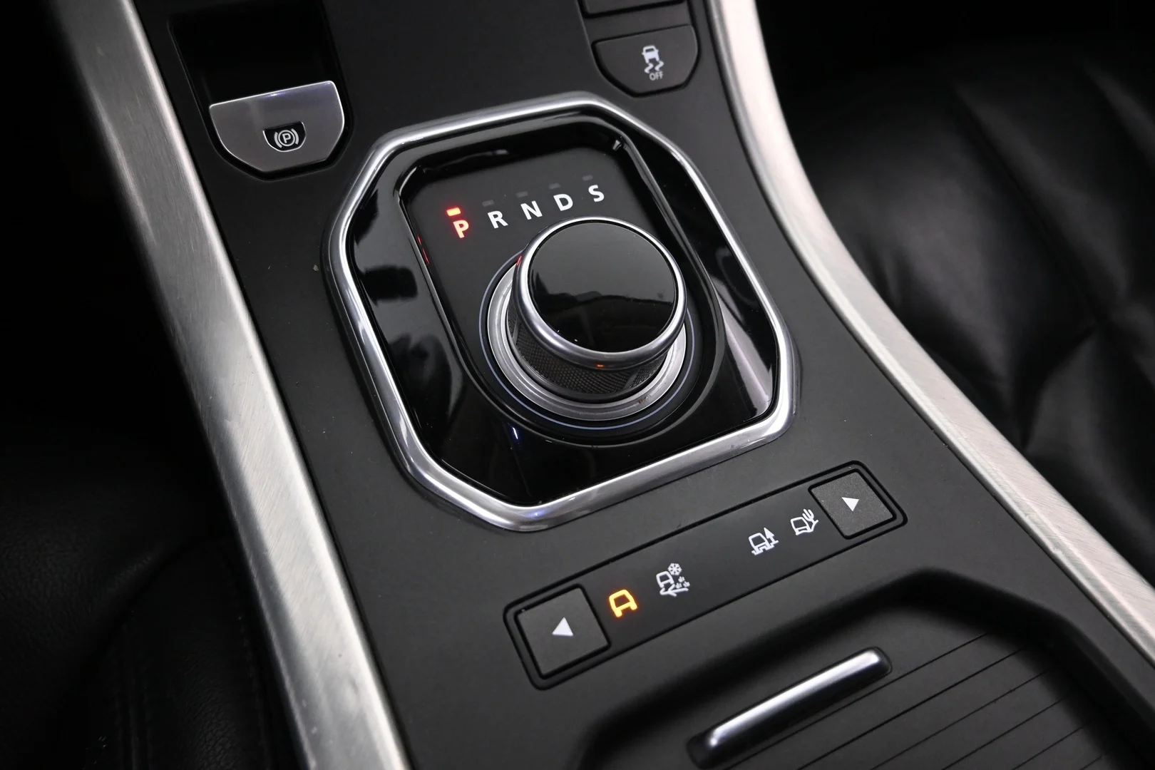 Car Image - 50g9D1996B33B1RRLwnUGl