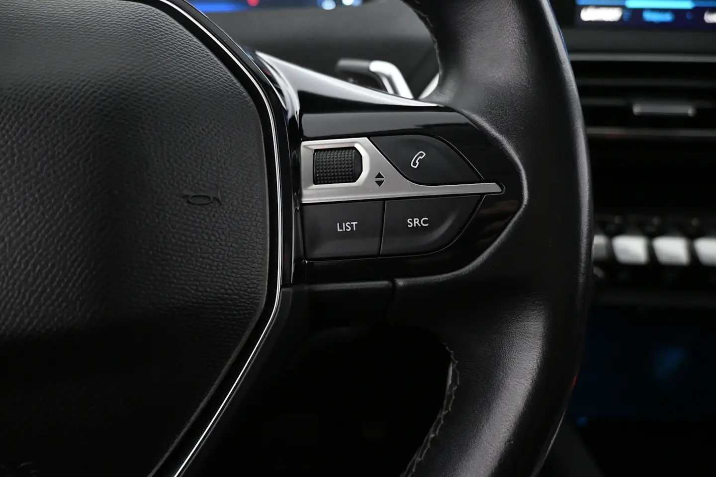 Car Image - kynrHpBG1aD5eKdHkorxg