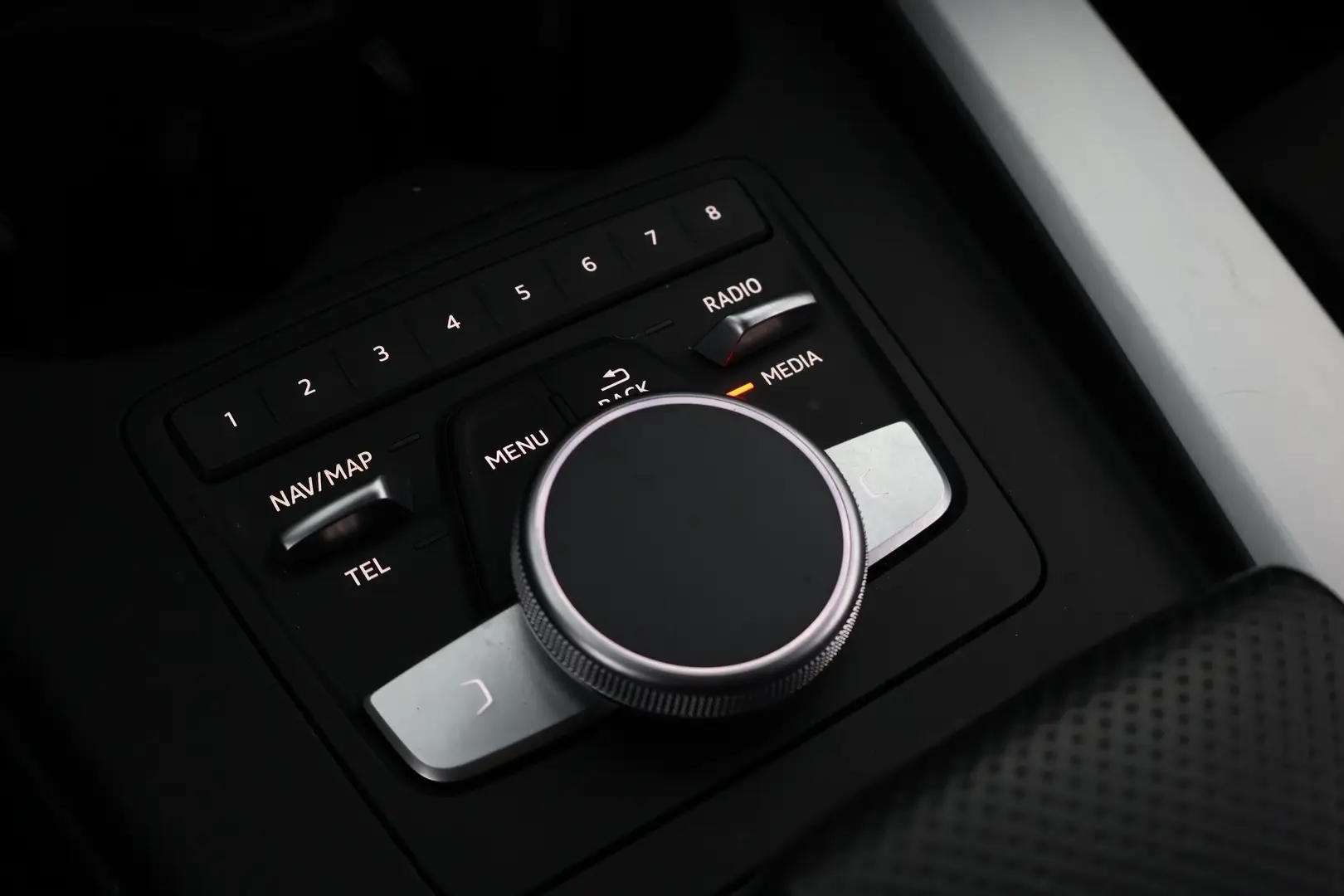 Car Image - 30ww6dfrPnKHOVl7iO23ed