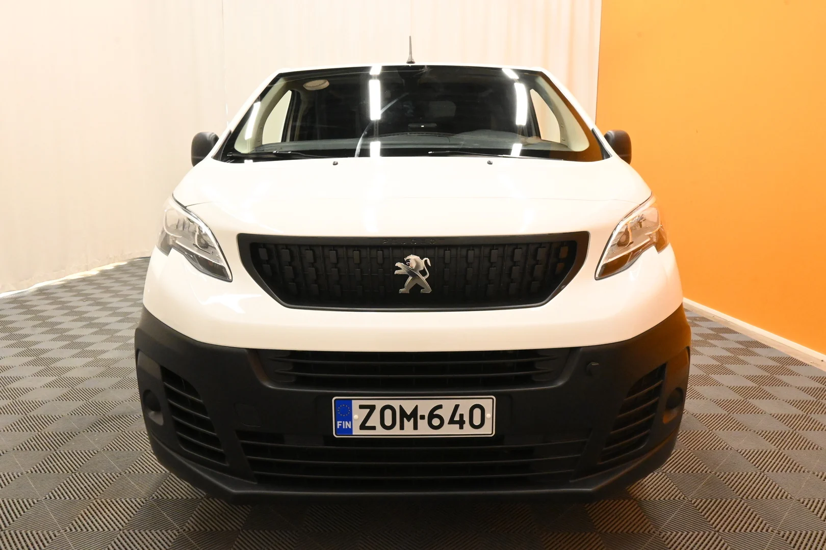 Car Image - 638Ezma0ouGTLR1JeDZcub