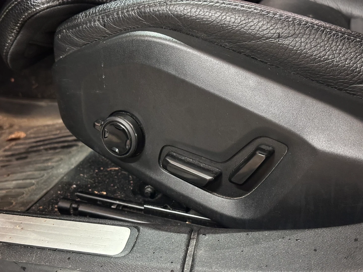 Car Image - 6TqTpqq635fMHqIwbUWPZd