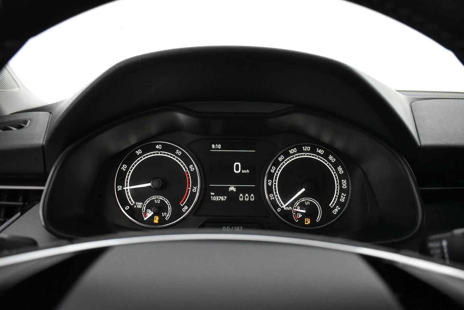 Car Image - 7F98D2P3zRVgQgZ7NsXRaM