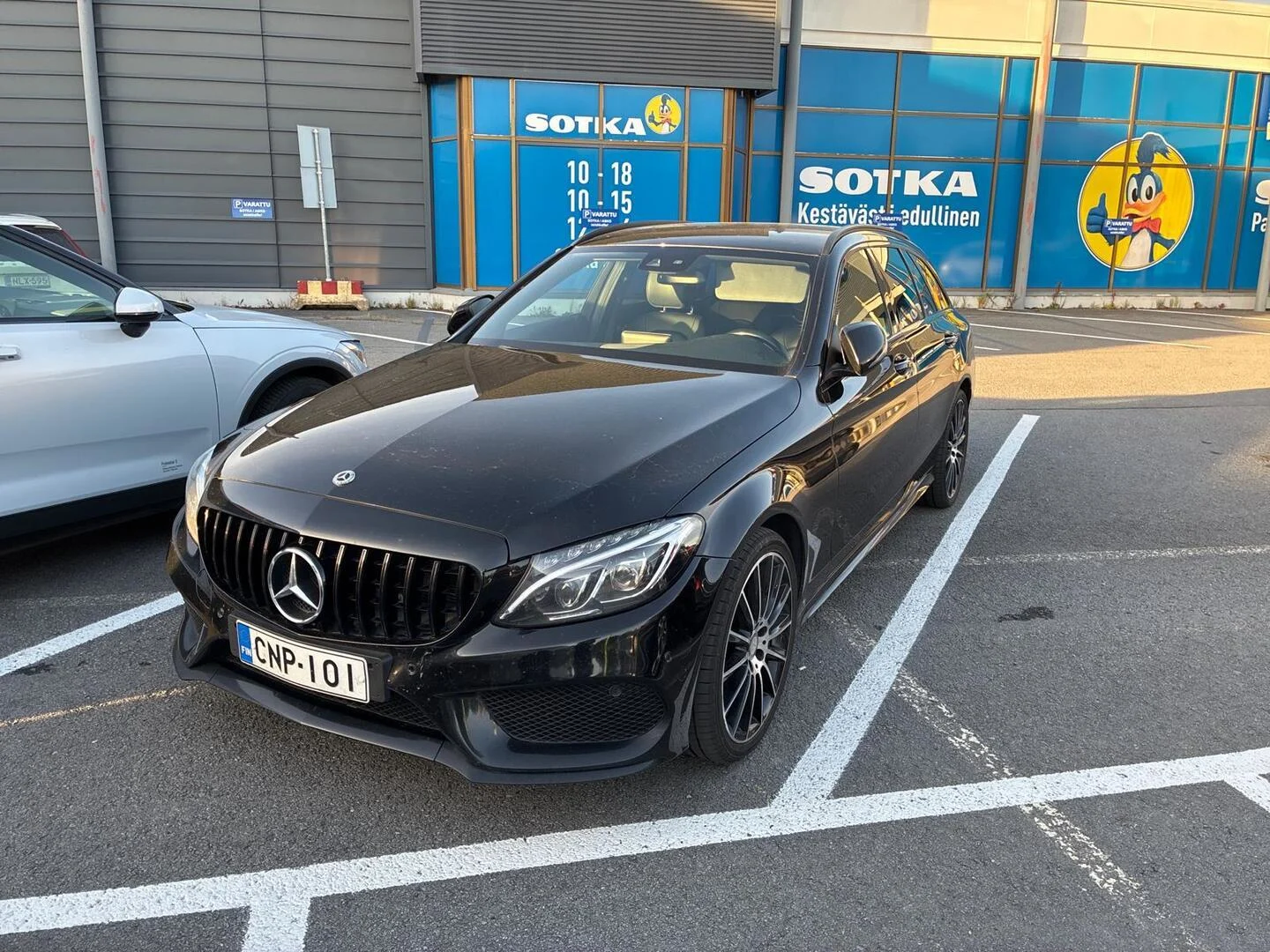 Car Image - 9zxpK179wkDeeE6Bxmxrf