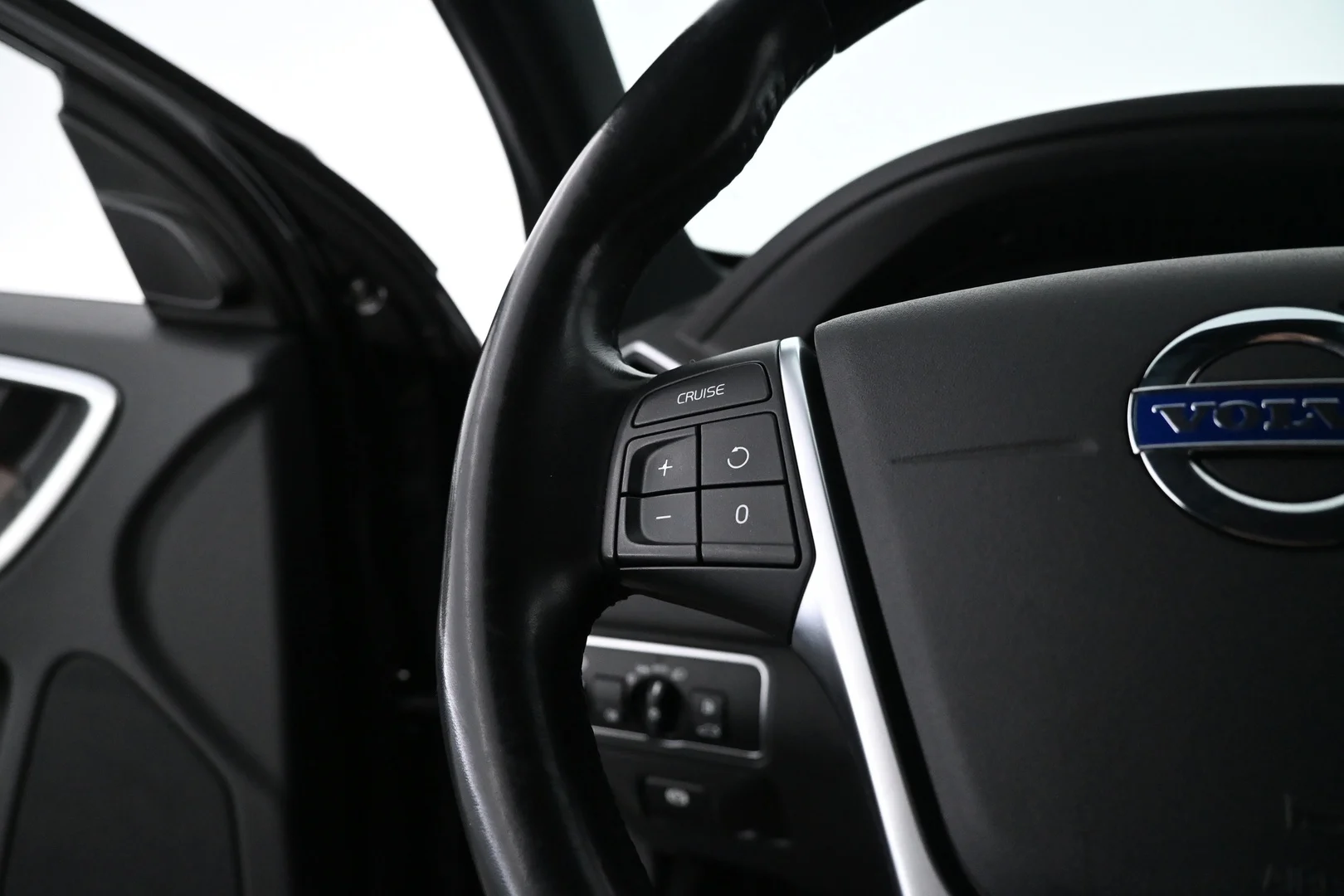 Car Image - zHRArdrsz5MKwWUmxNI73