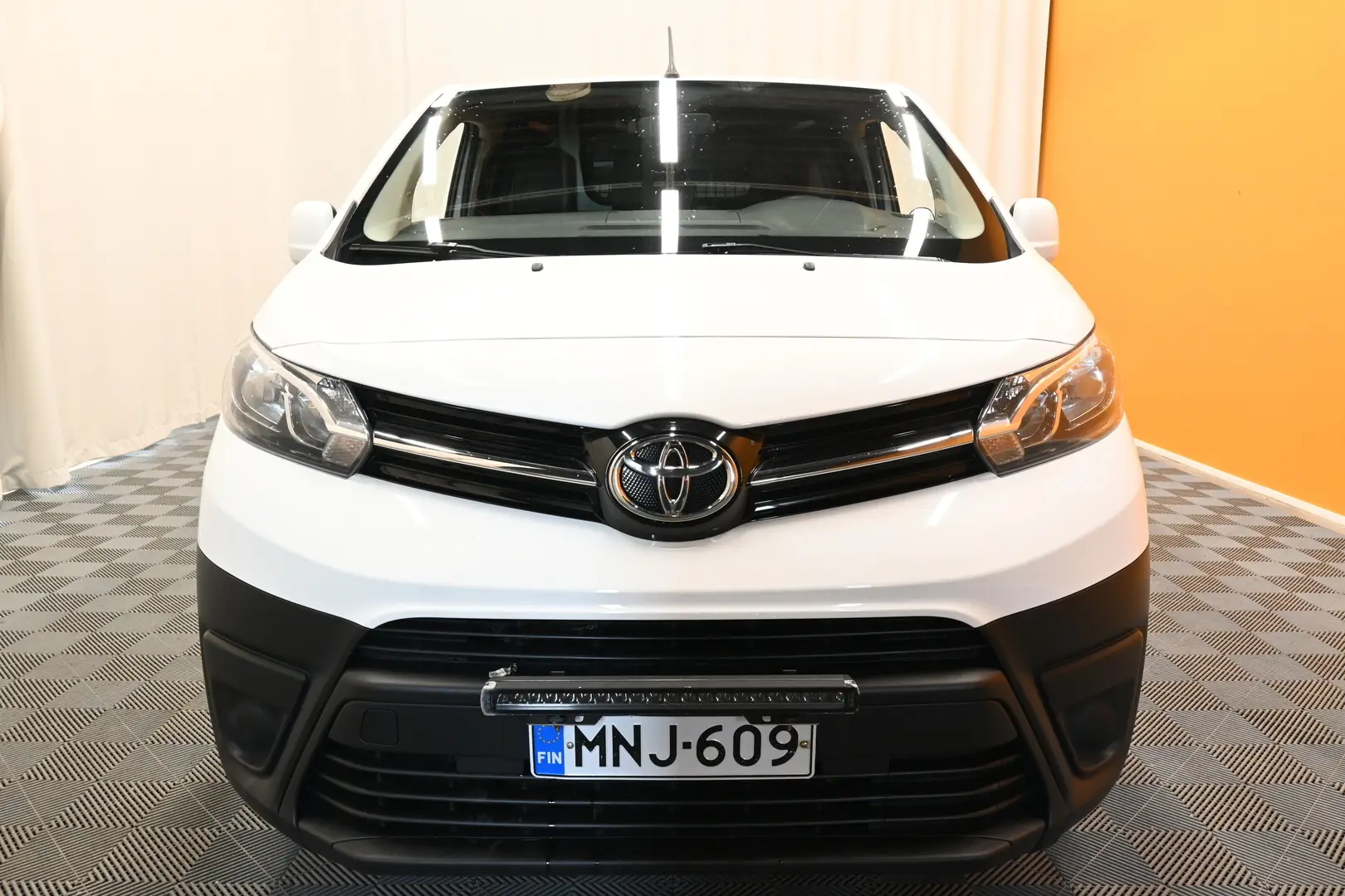 Car Image - 6mtU7L5LsHrQFibshwtaHF